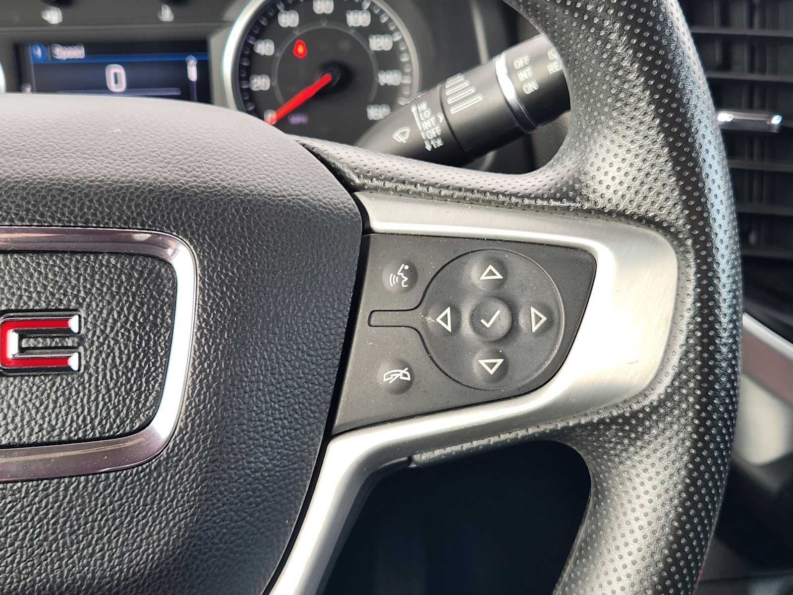 Thumbnail: 2023 GMC Acadia - 28