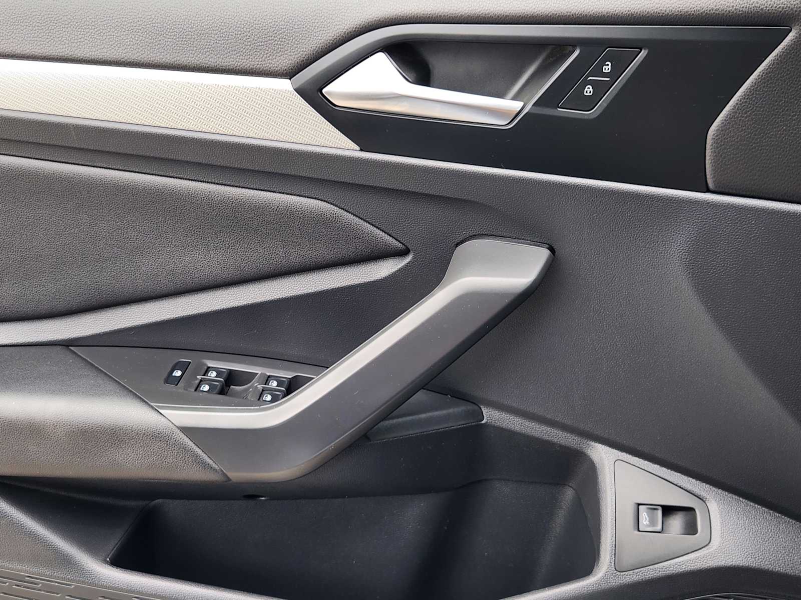 Thumbnail: 2019 Volkswagen Jetta - 23