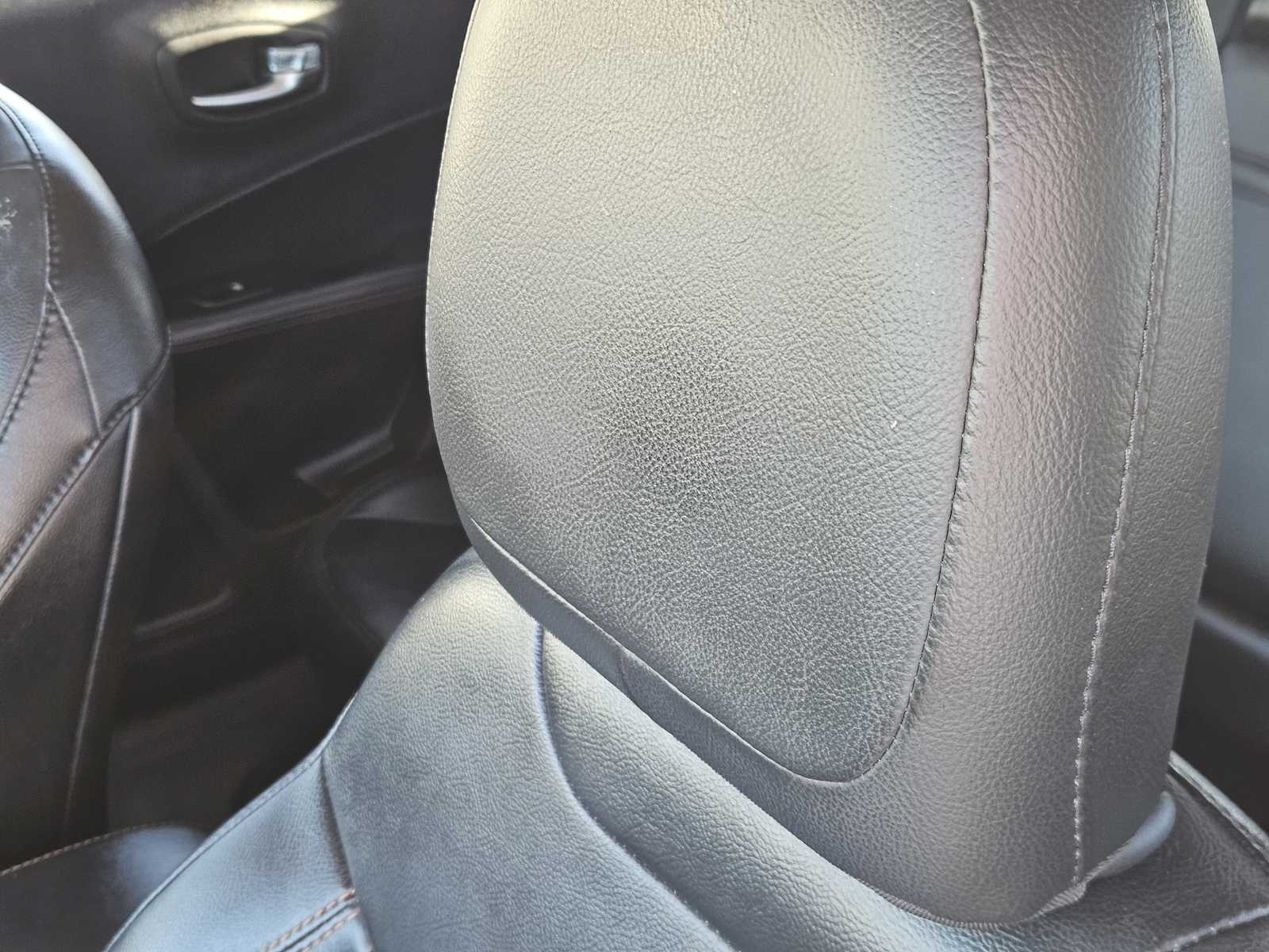 Thumbnail: 2020 Jeep Compass - 15