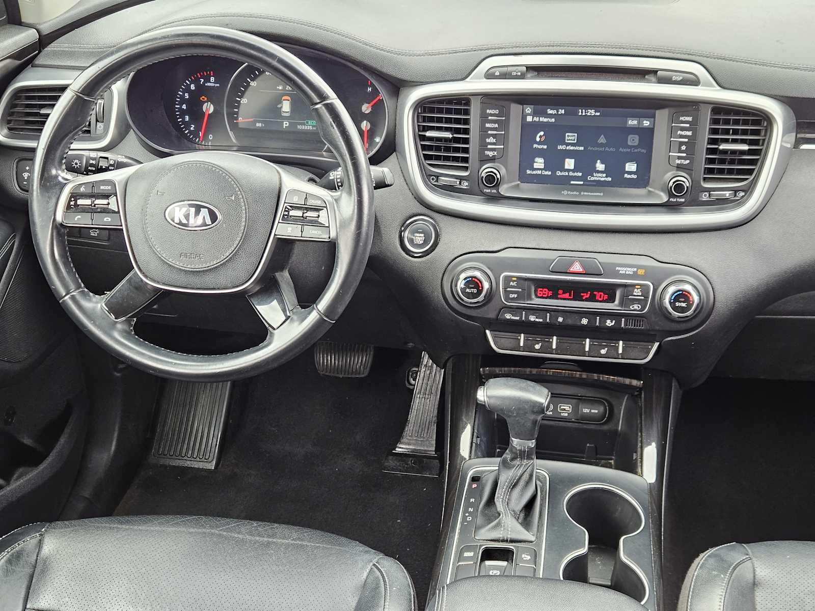 Thumbnail: 2019 Kia Sorento - 26