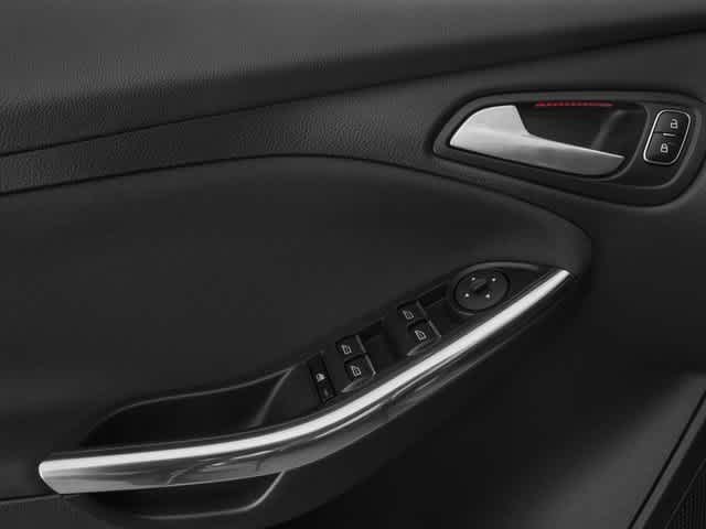 Thumbnail: 2017 Ford Focus - 20