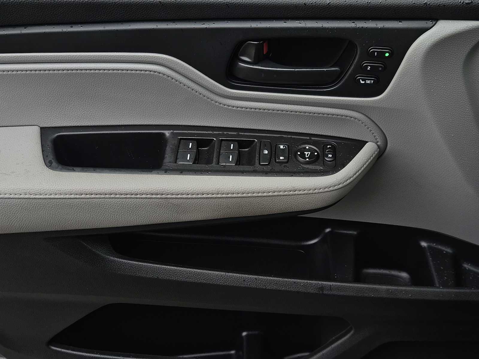 Thumbnail: 2023 Honda Odyssey - 22