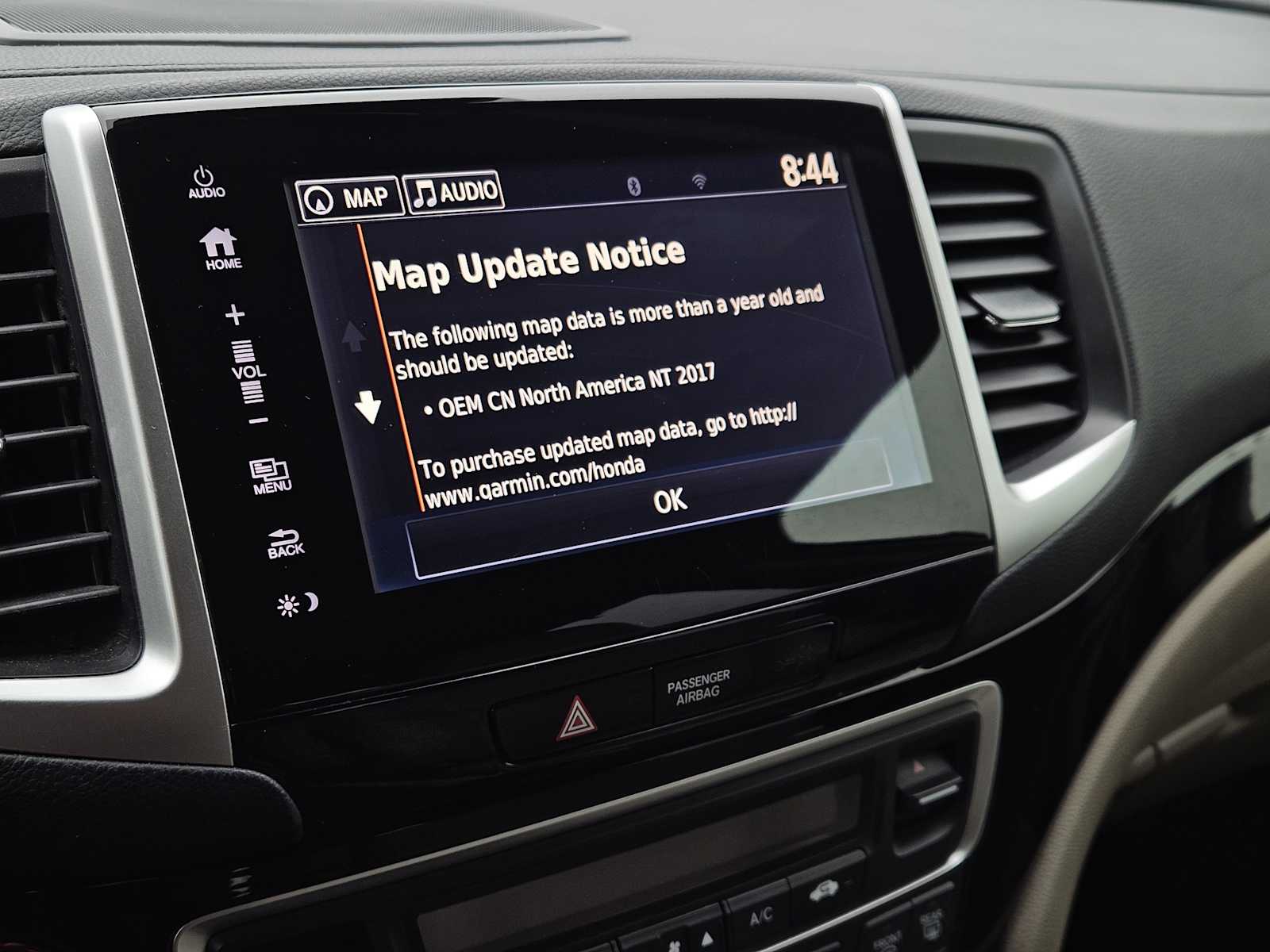 Thumbnail: 2017 Honda Pilot - 17