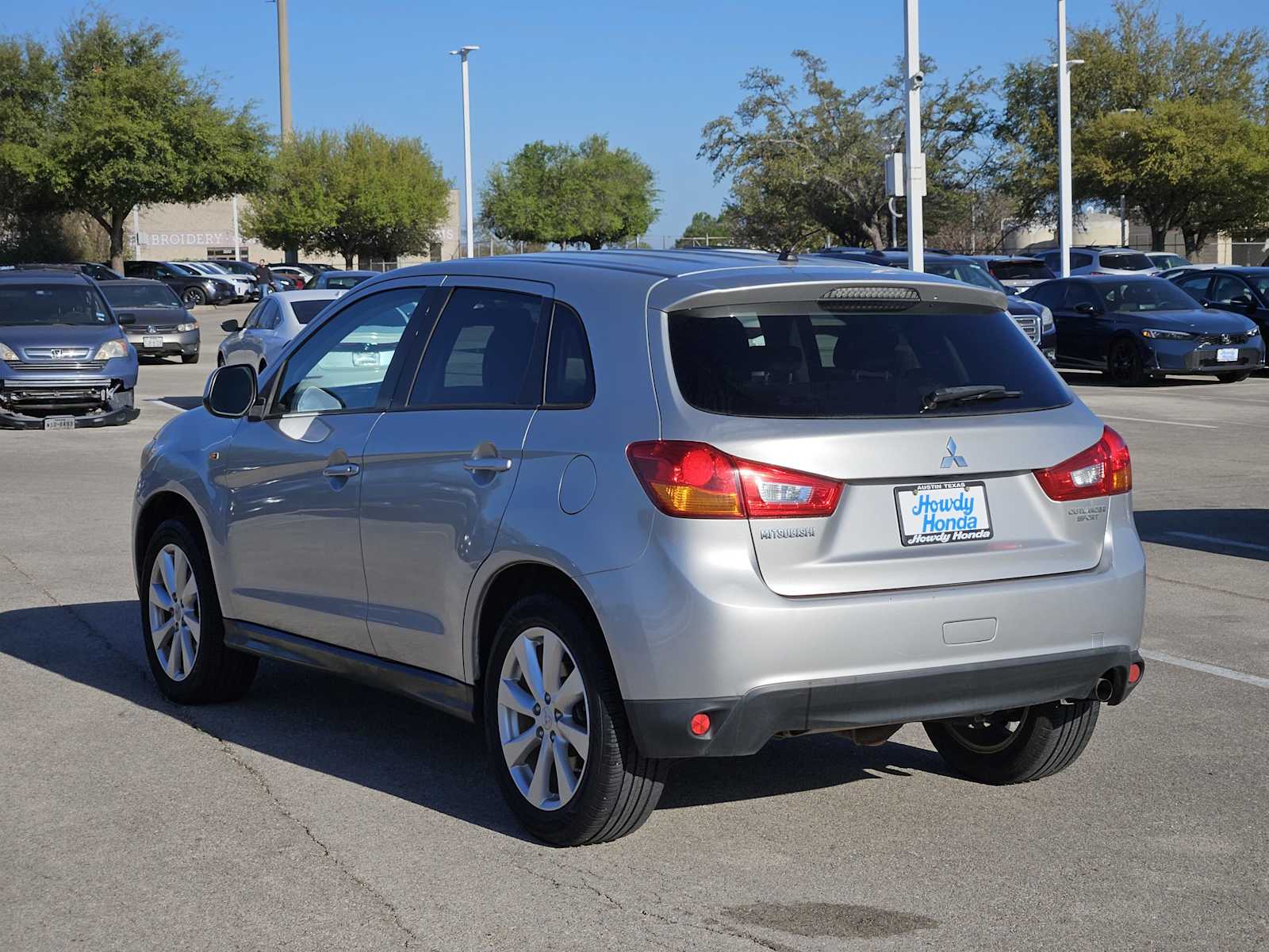 Thumbnail: 2014 Mitsubishi Outlander Sport - 5