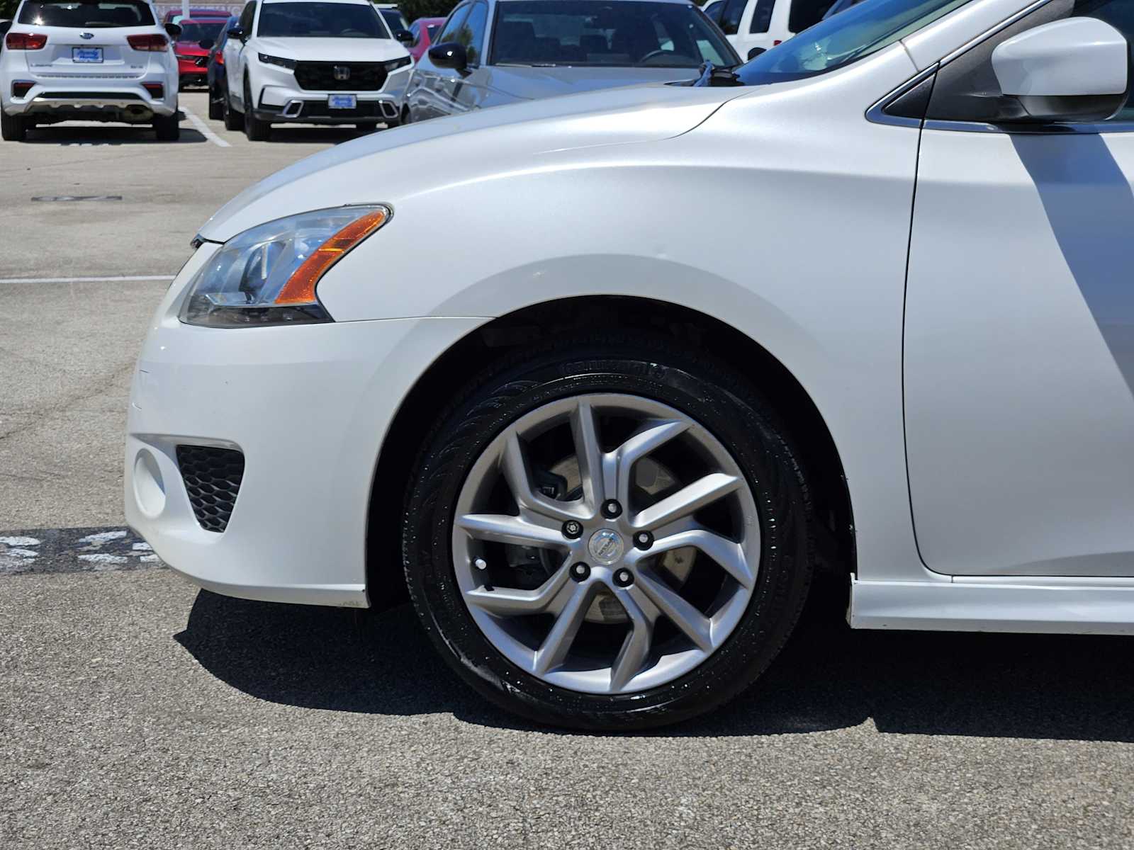 Thumbnail: 2013 Nissan Sentra - 8