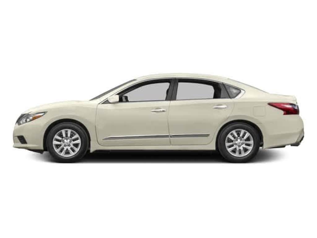 Used 2016 Nissan Altima 2.5 SV Sedan