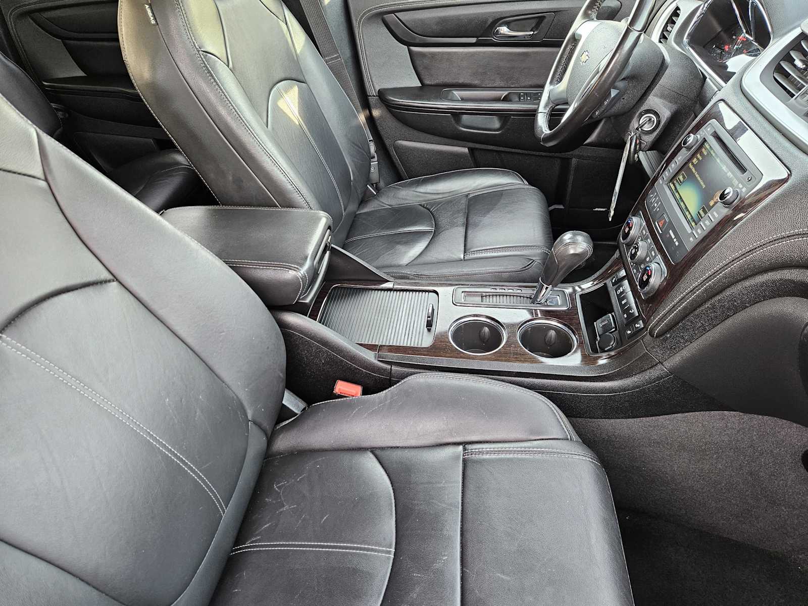 Thumbnail: 2017 Chevrolet Traverse - 14