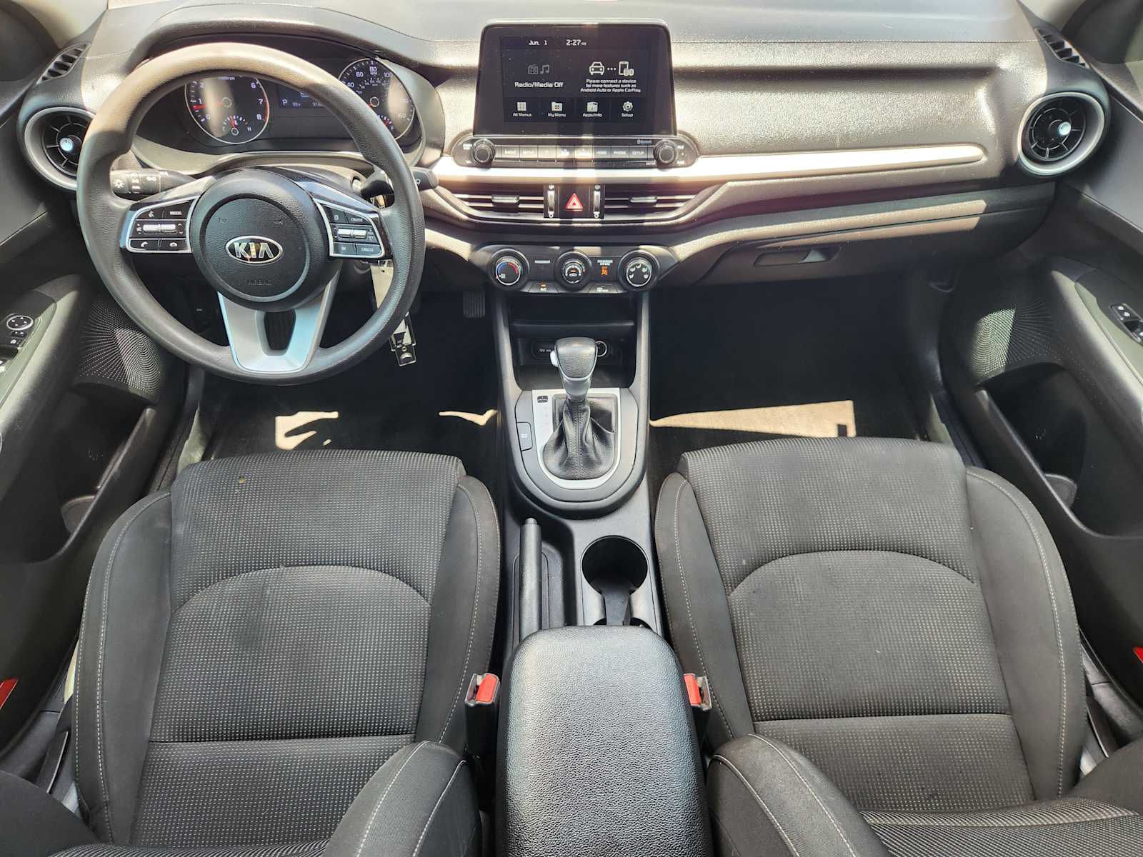 Thumbnail: 2021 Kia Forte - 23