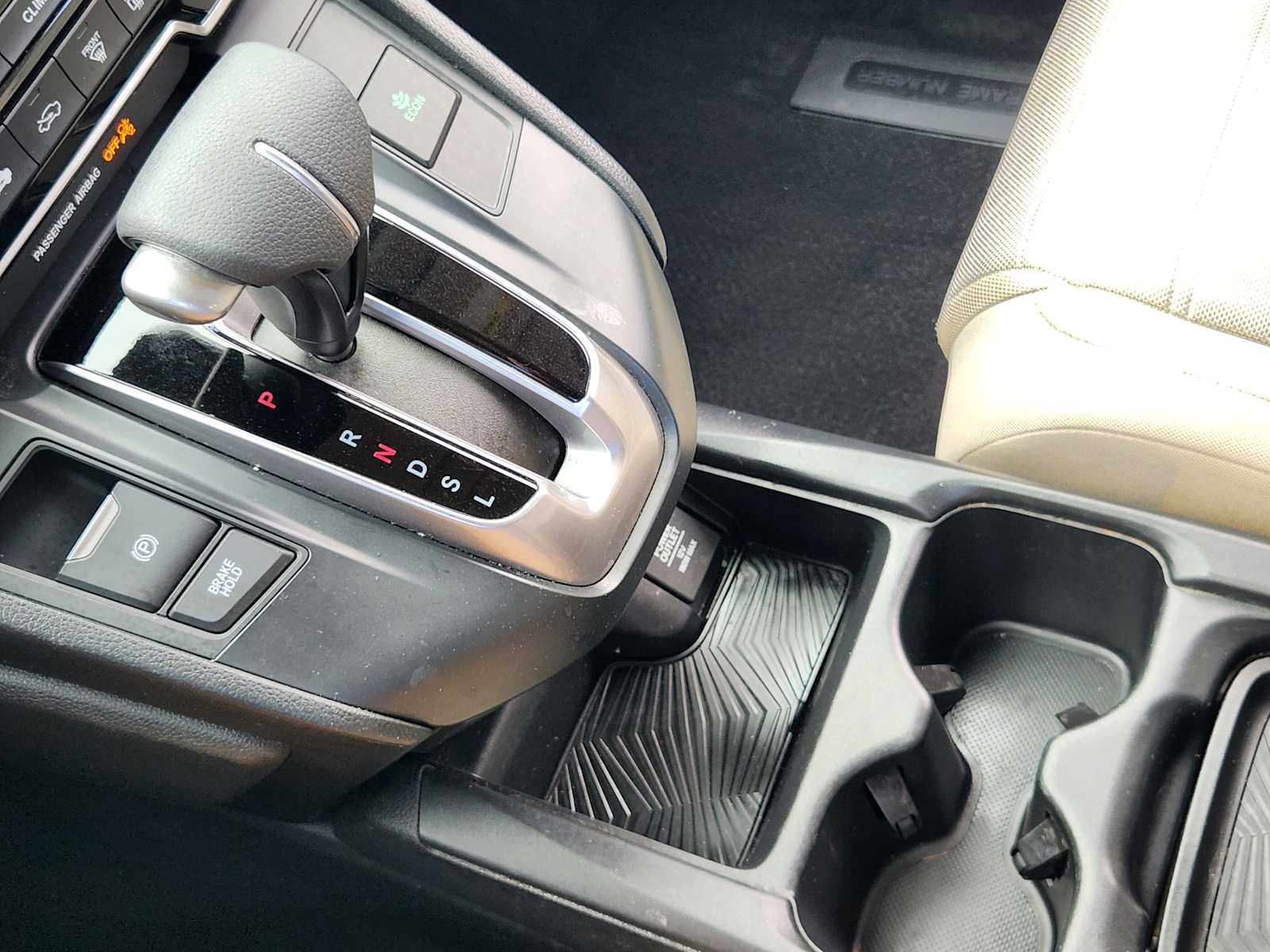 Thumbnail: 2017 Honda CR-V - 18