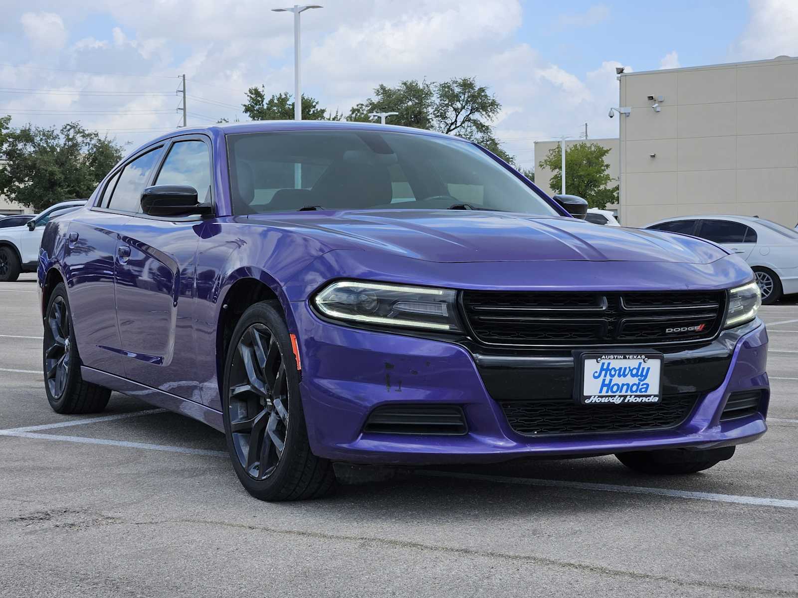 2019 Dodge Charger SXT photo 3