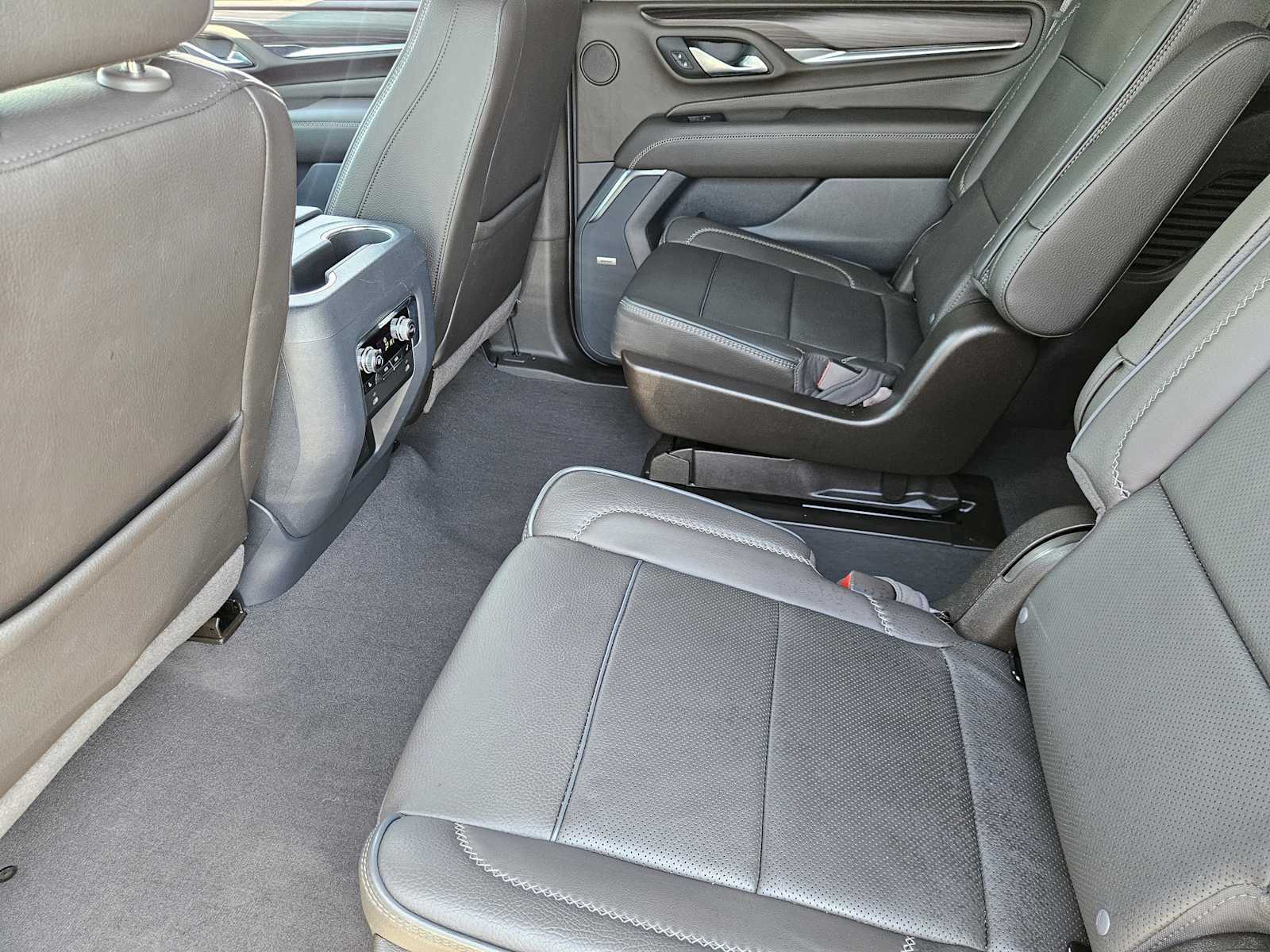 Thumbnail: 2022 GMC Yukon - 30