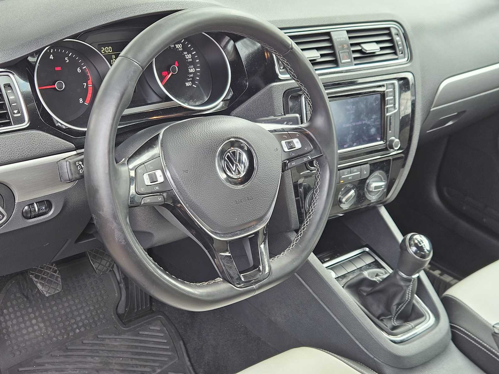 Thumbnail: 2016 Volkswagen Jetta - 2