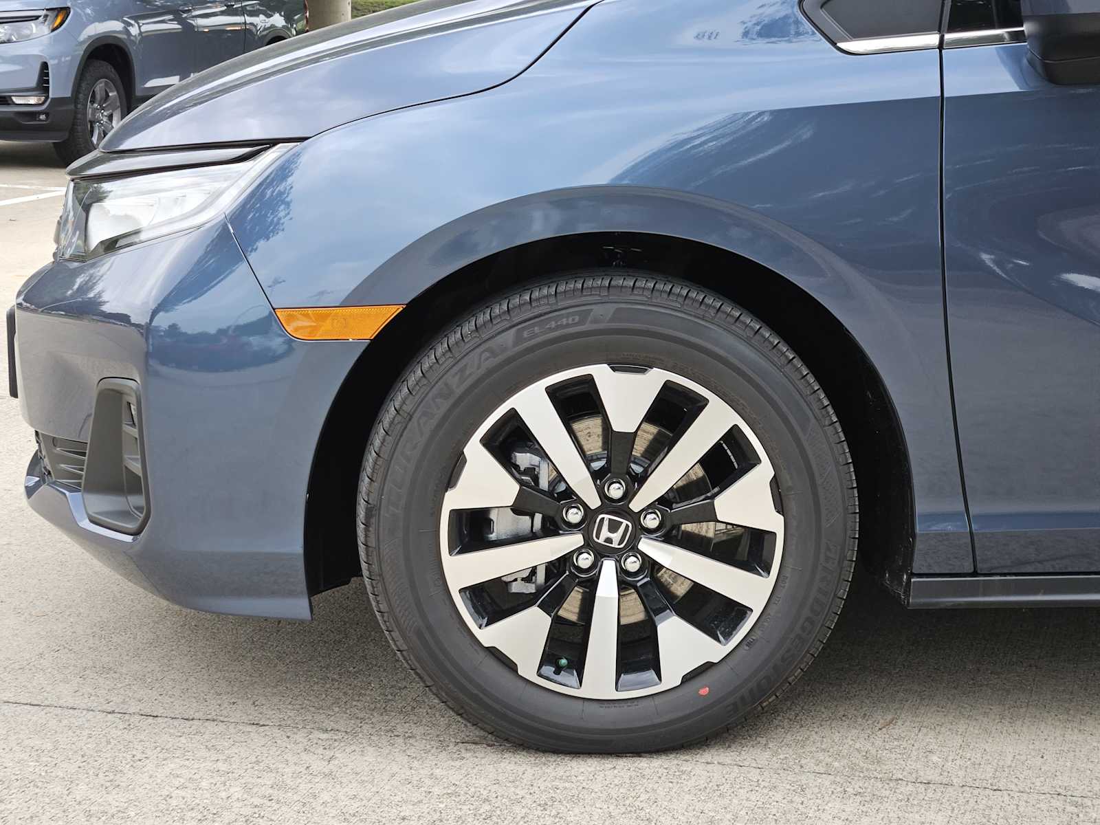 Thumbnail: 2026 Honda Odyssey - 8