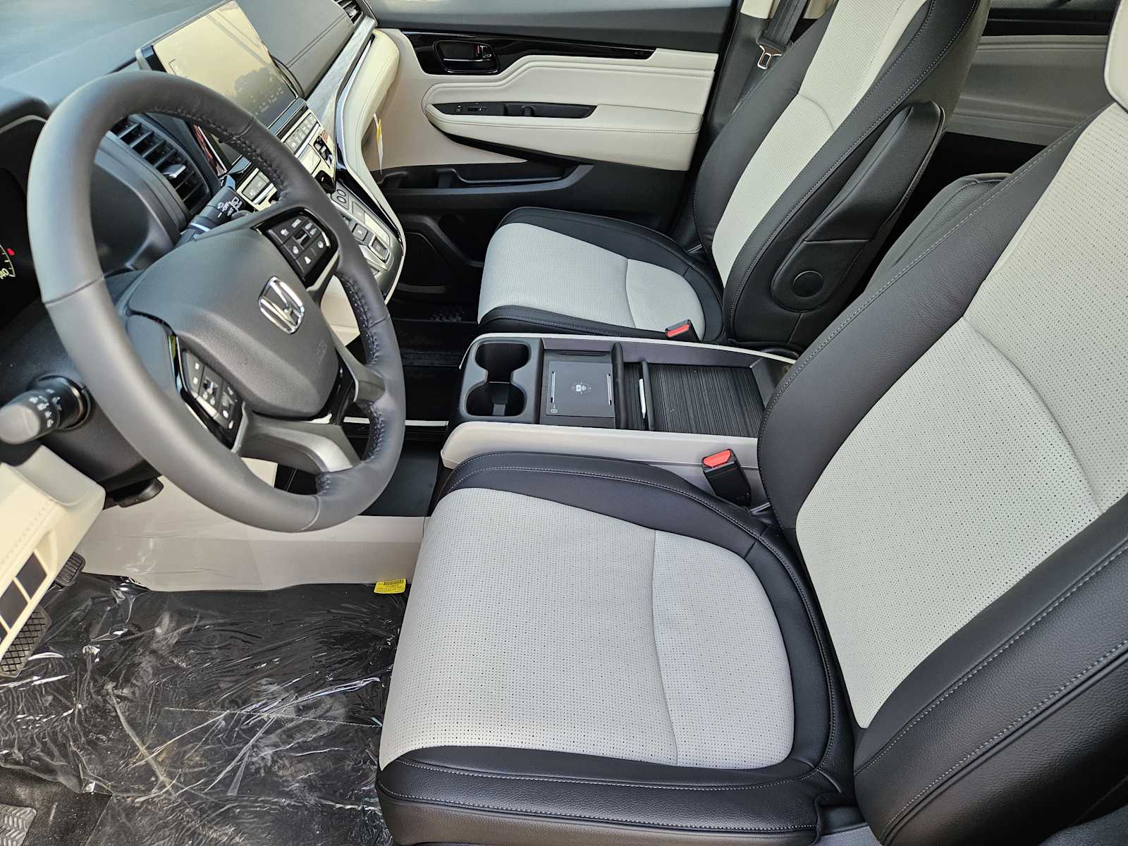 Thumbnail: 2026 Honda Odyssey - 33