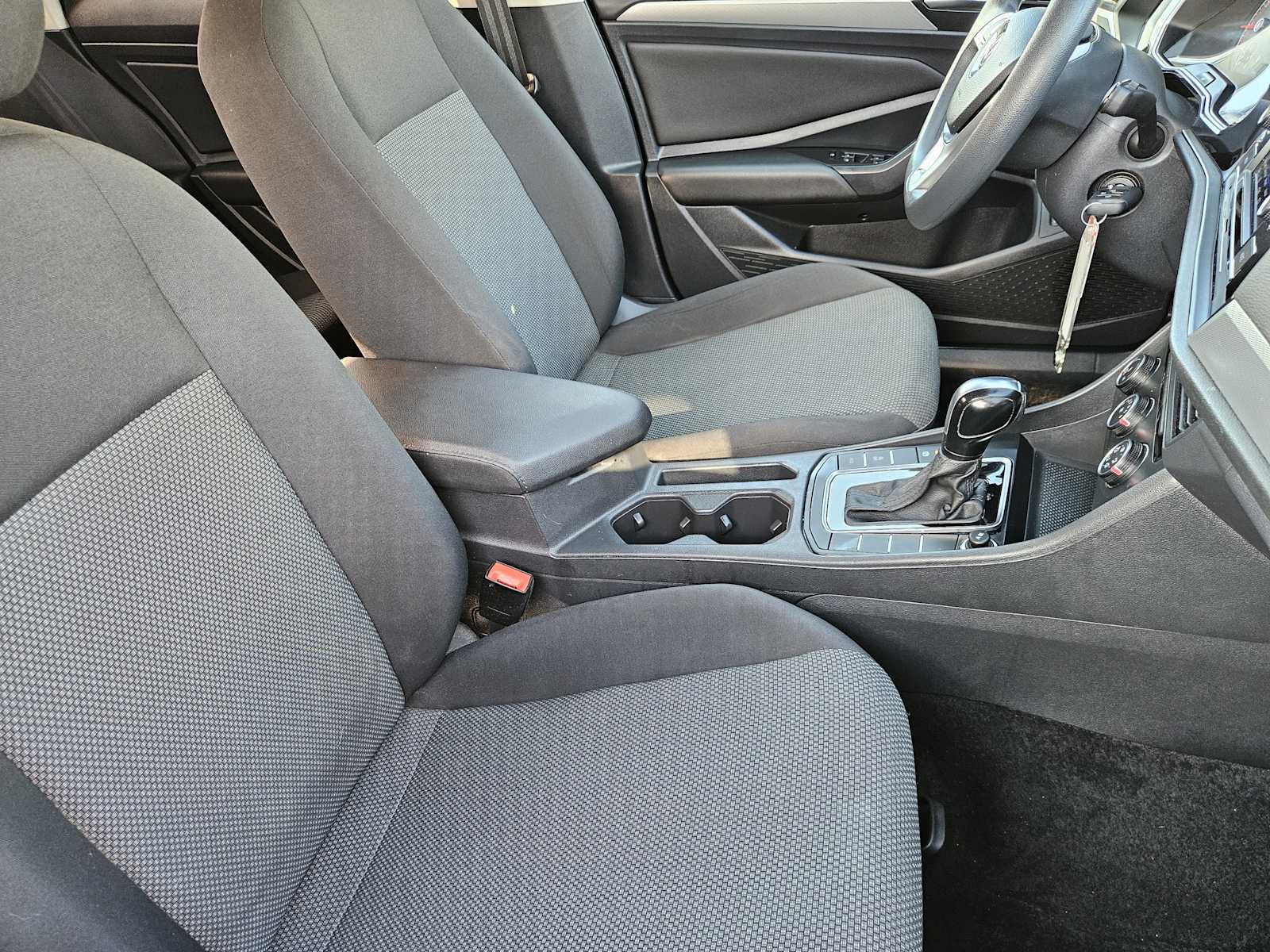 Thumbnail: 2021 Volkswagen Jetta - 13