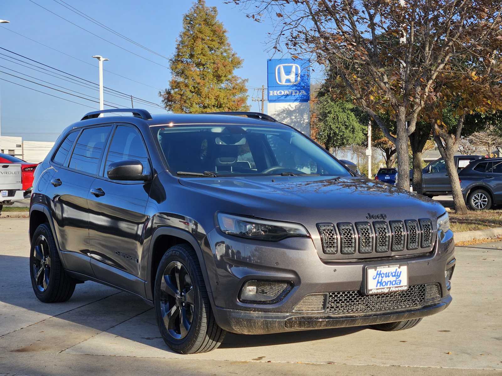 Thumbnail: 2020 Jeep Cherokee - 3