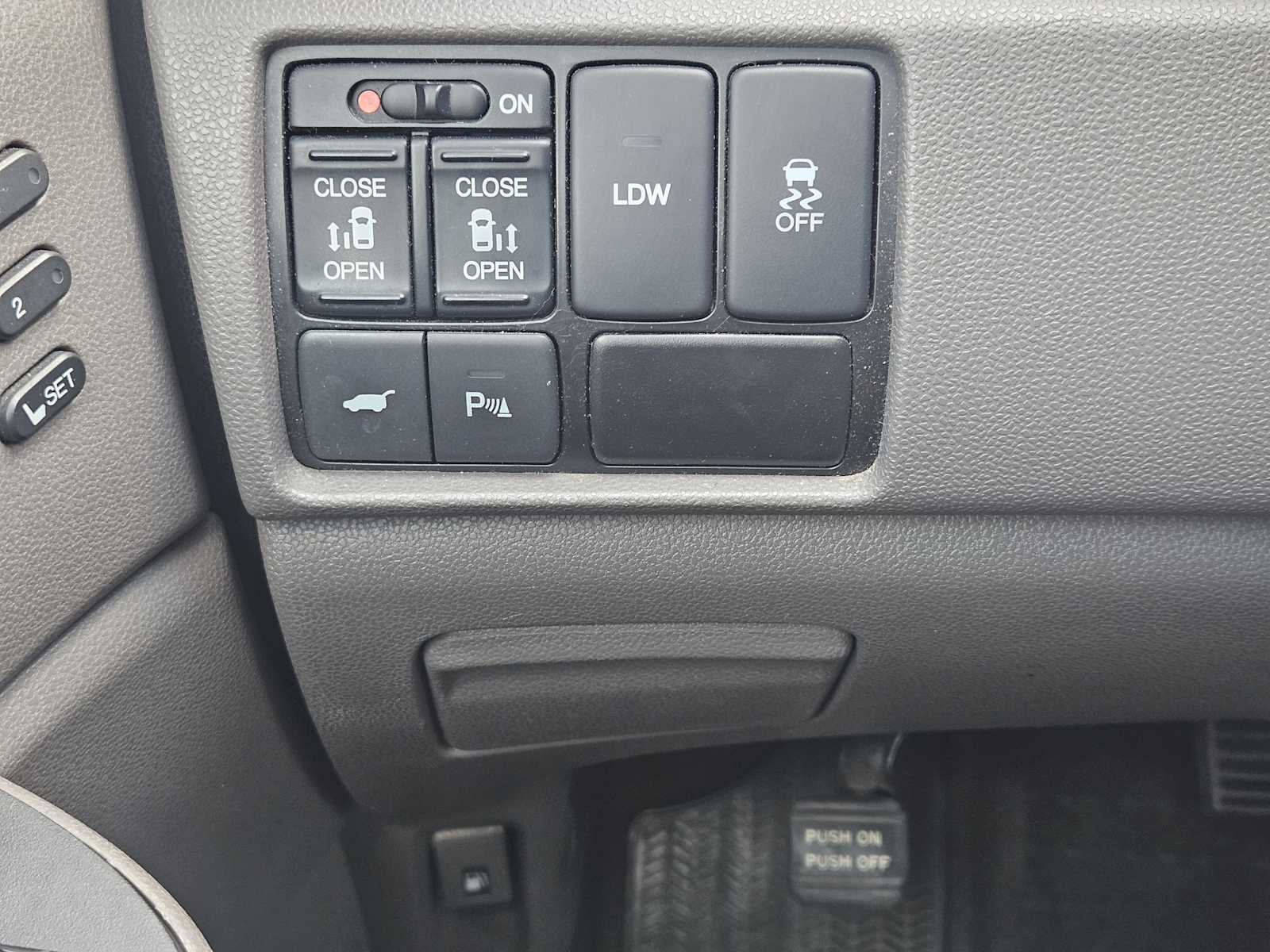 Thumbnail: 2014 Honda Odyssey - 22