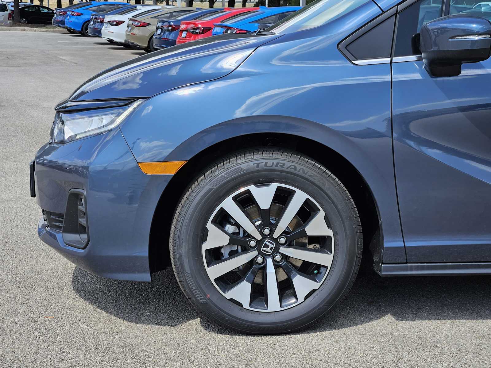 Thumbnail: 2026 Honda Odyssey - 8