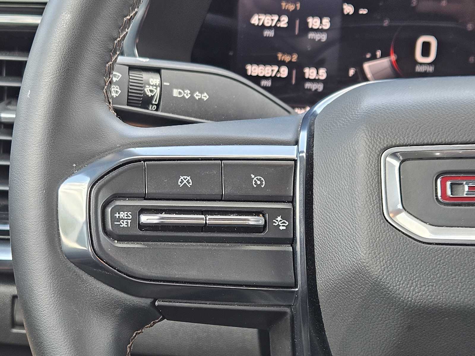 Thumbnail: 2024 GMC Canyon - 25