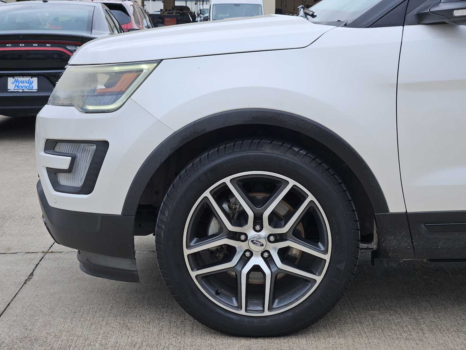 Thumbnail: 2017 Ford Explorer - 7