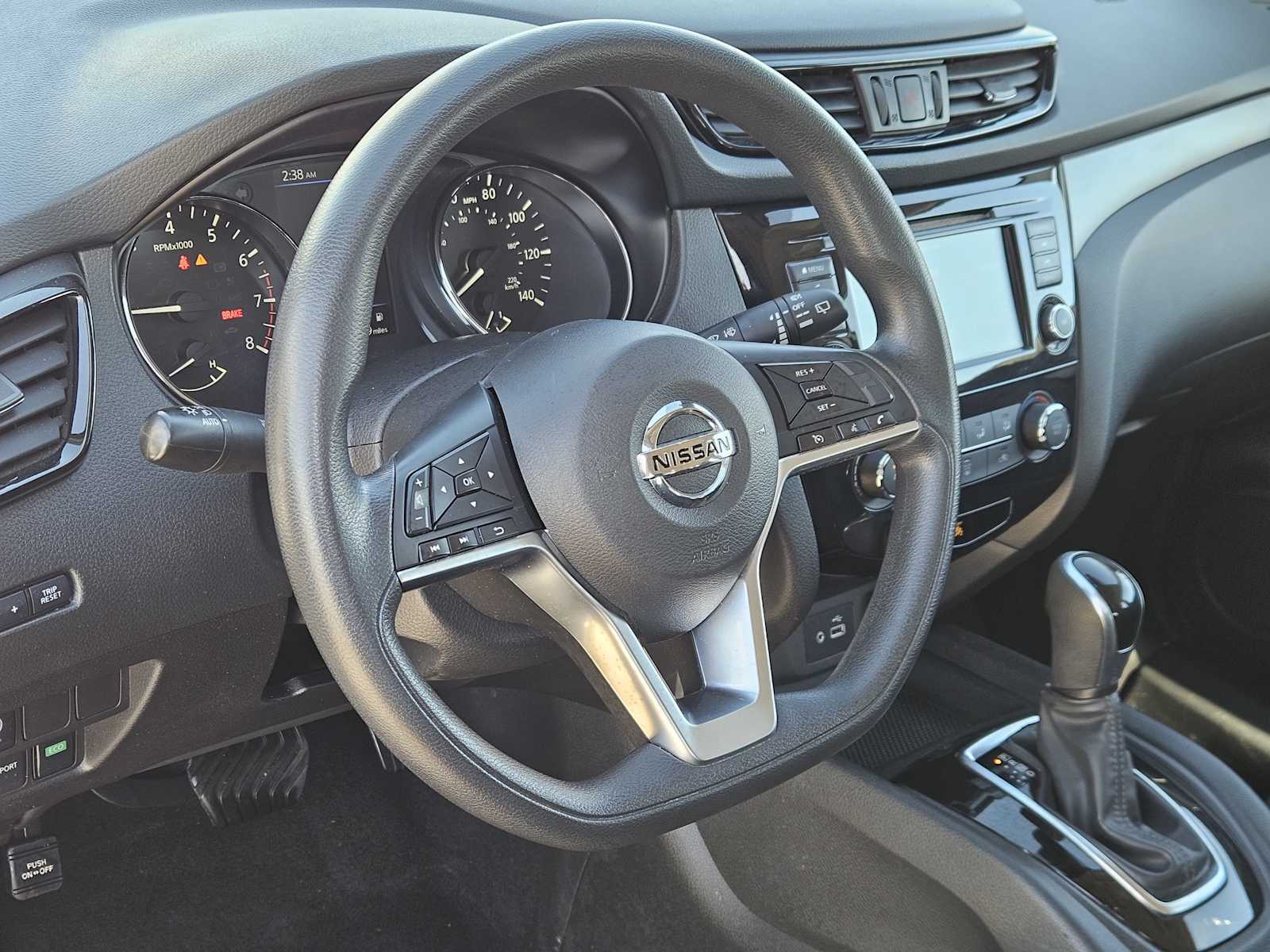 Thumbnail: 2020 Nissan Rogue Sport - 2