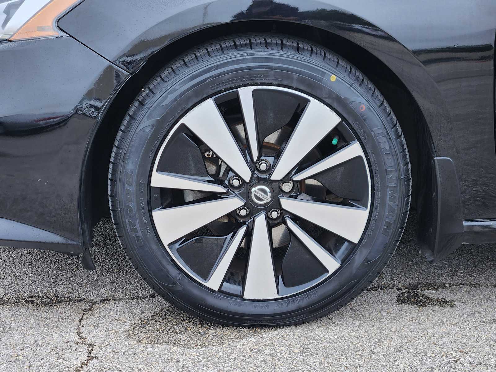 Thumbnail: 2021 Nissan Altima - 9