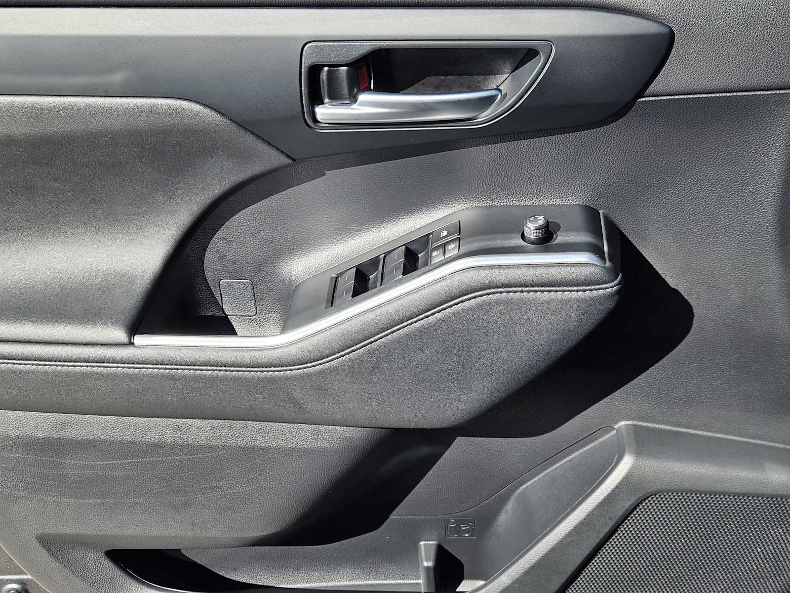 Thumbnail: 2024 Toyota Highlander - 22