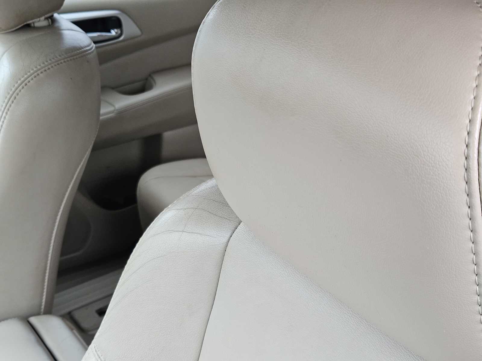 Thumbnail: 2014 Nissan Pathfinder - 15