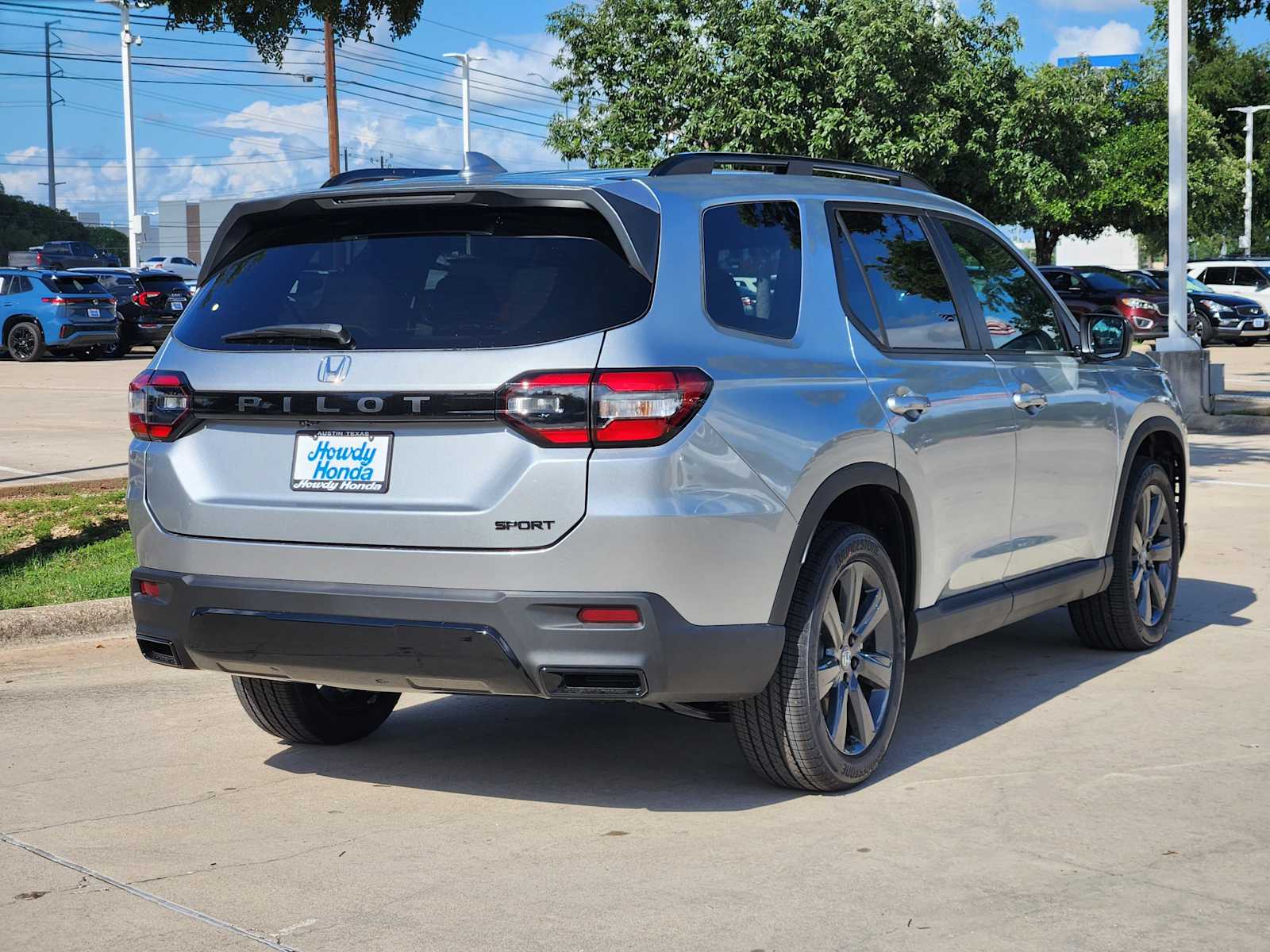 Thumbnail: 2026 Honda Pilot - 4