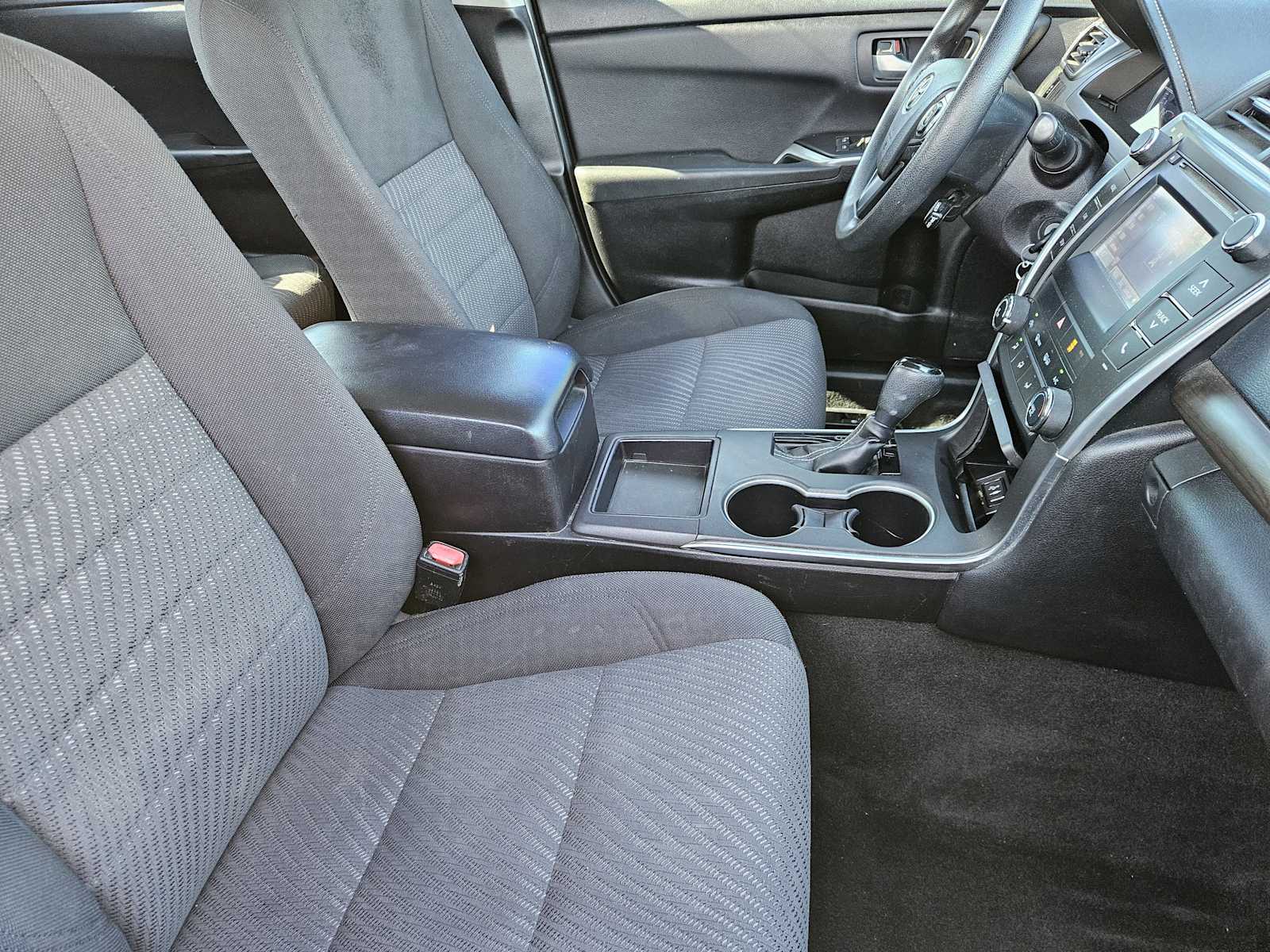 Thumbnail: 2017 Toyota Camry - 14