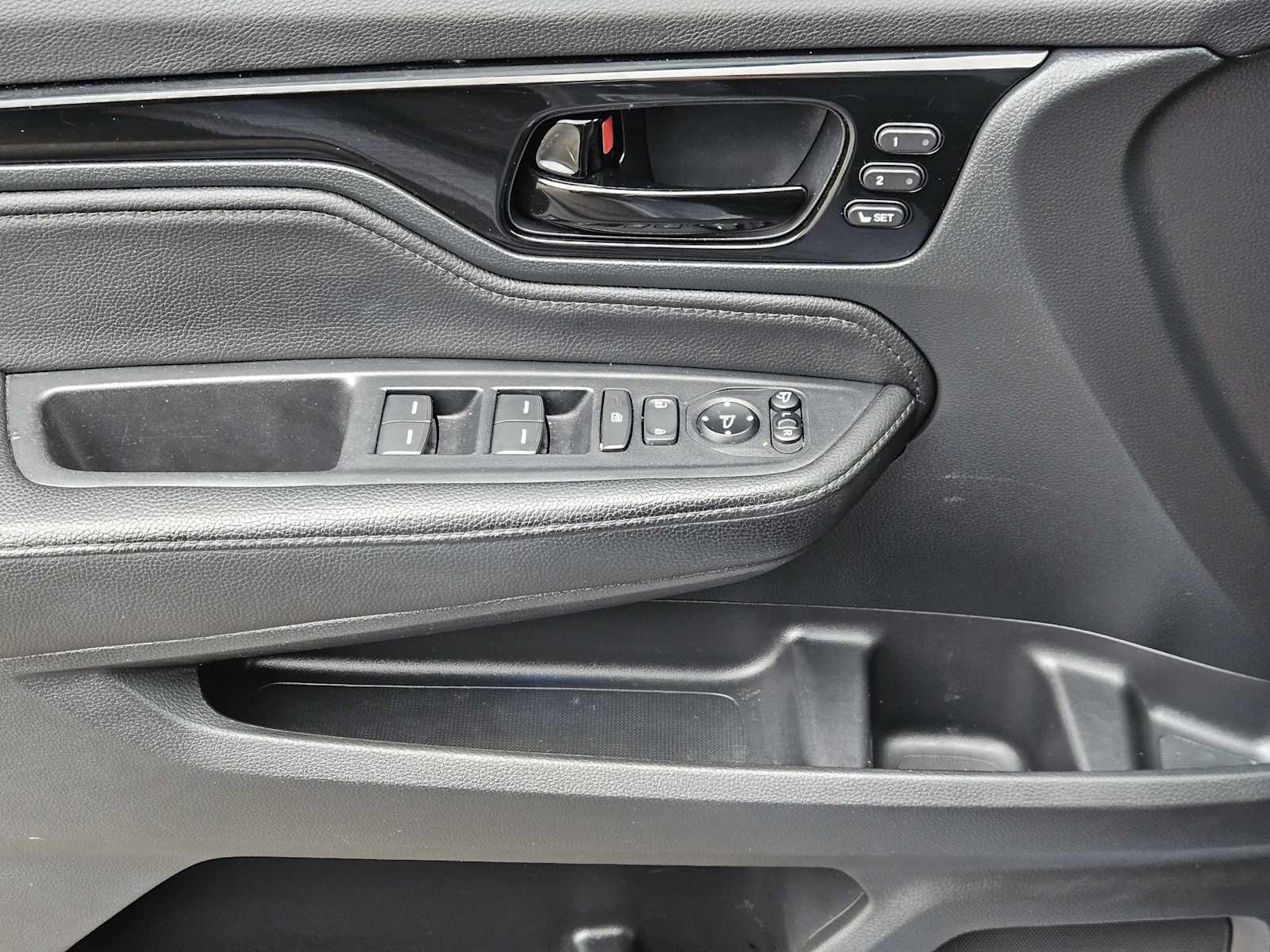 Thumbnail: 2023 Honda Odyssey - 22