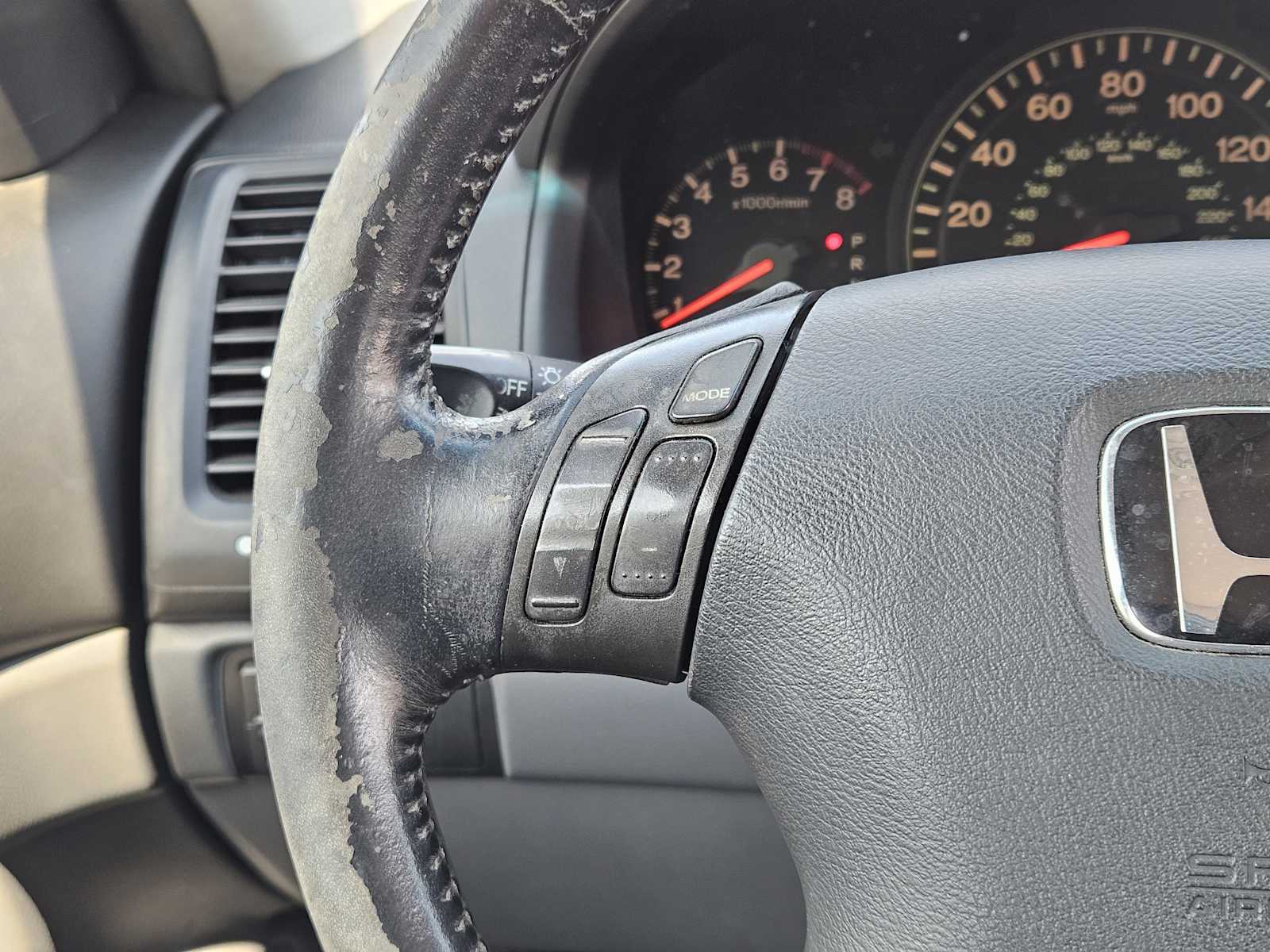 Thumbnail: 2004 Honda Accord - 25