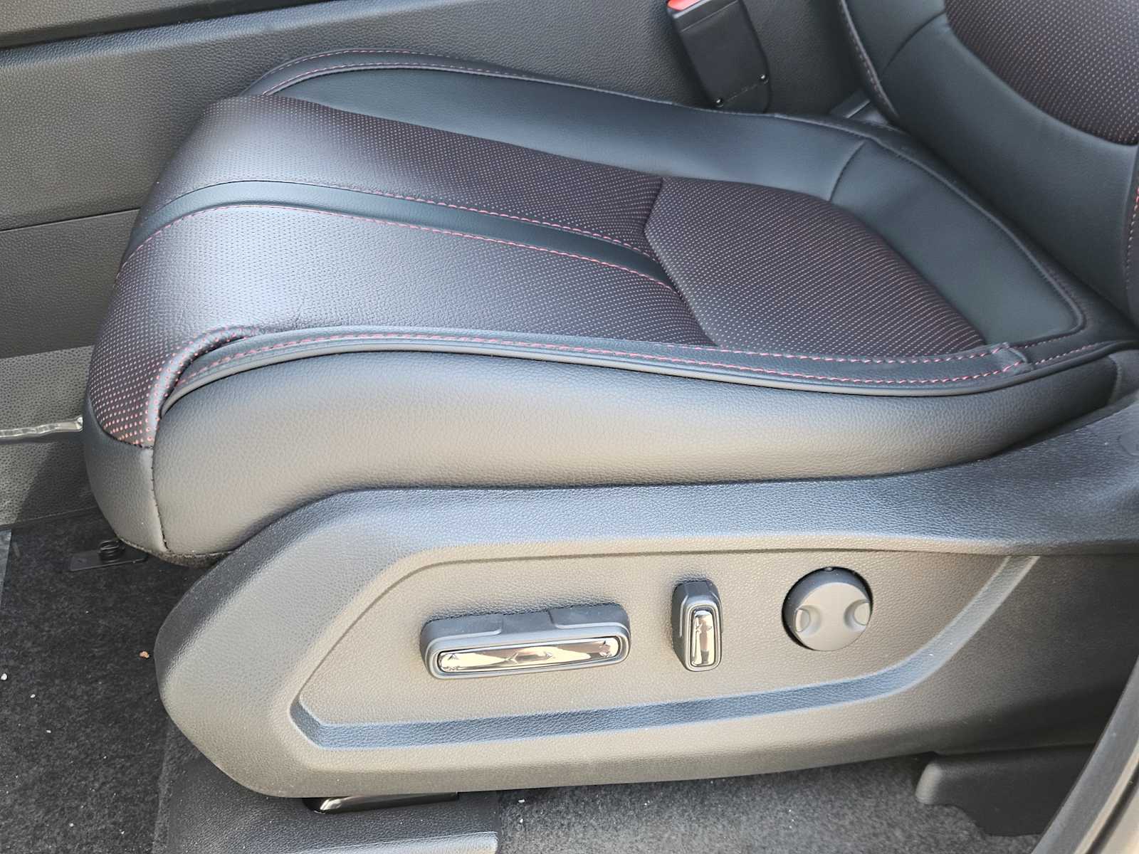 Thumbnail: 2026 Honda Pilot - 20