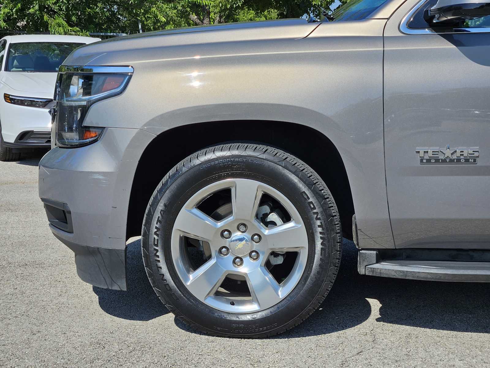Thumbnail: 2018 Chevrolet Tahoe - 8