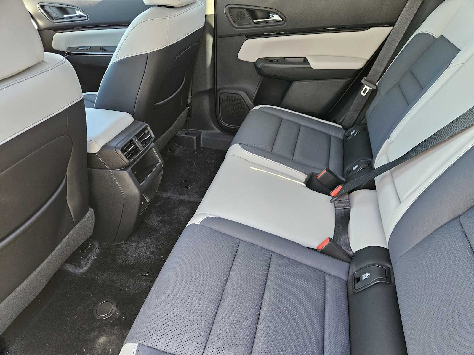 Thumbnail: 2026 Honda Prologue - 23