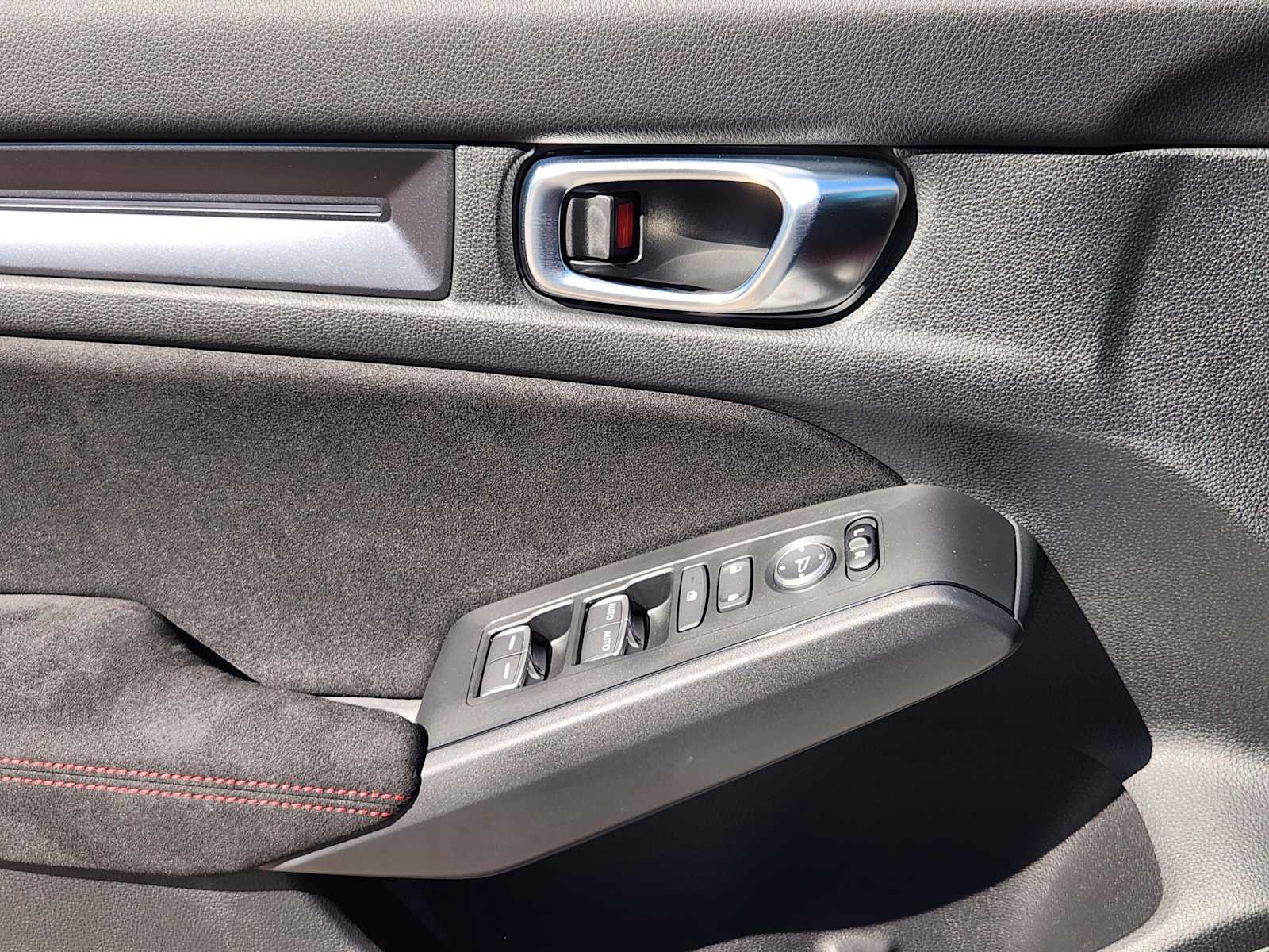 Thumbnail: 2025 Honda Civic - 18