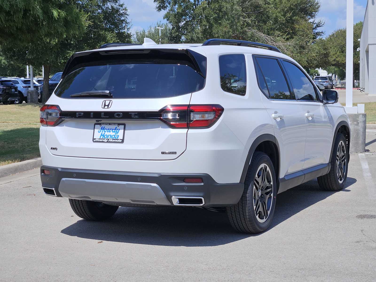 New 2026 Honda Pilot Touring S, photo 4