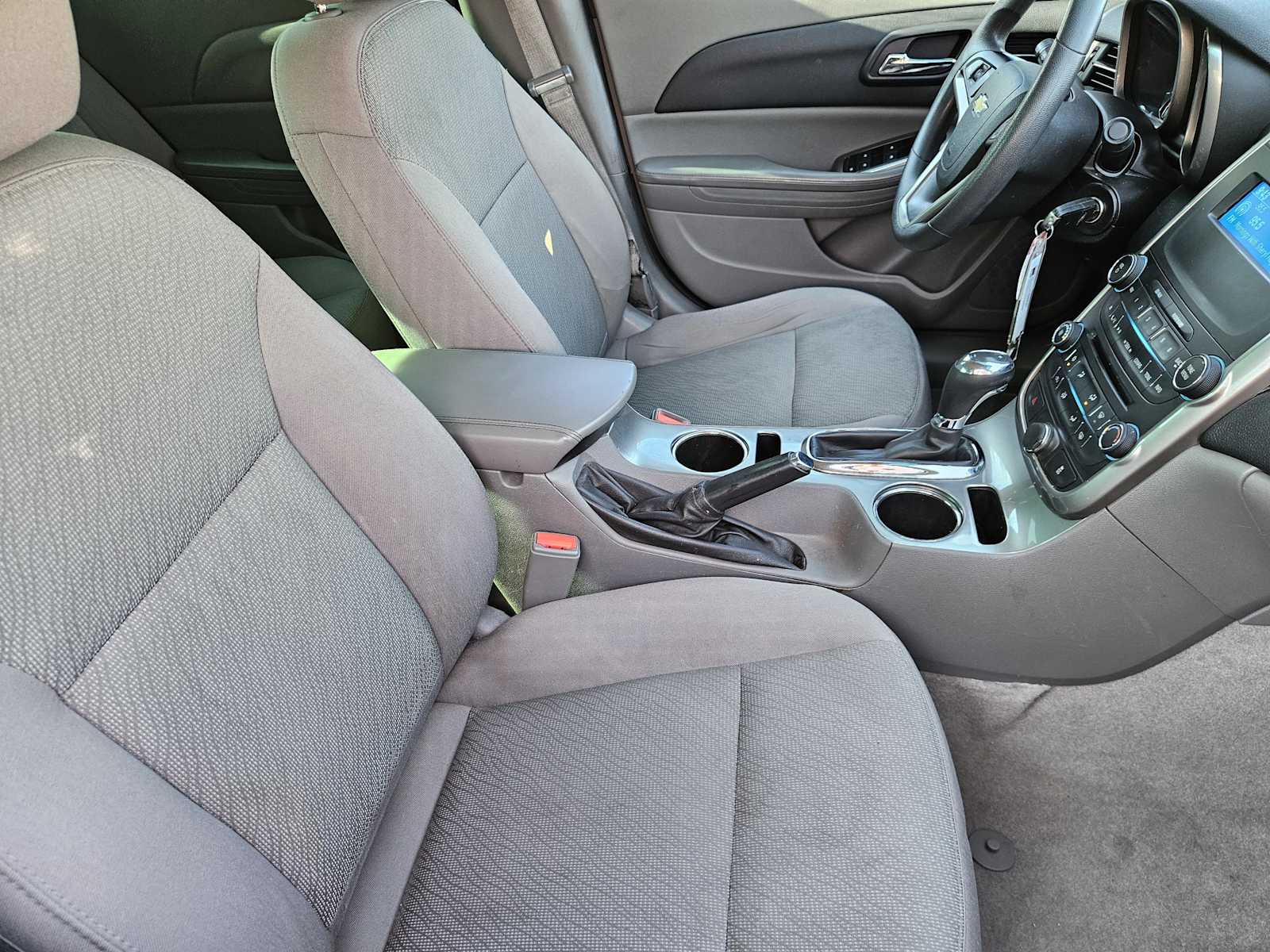 Thumbnail: 2015 Chevrolet Malibu - 13