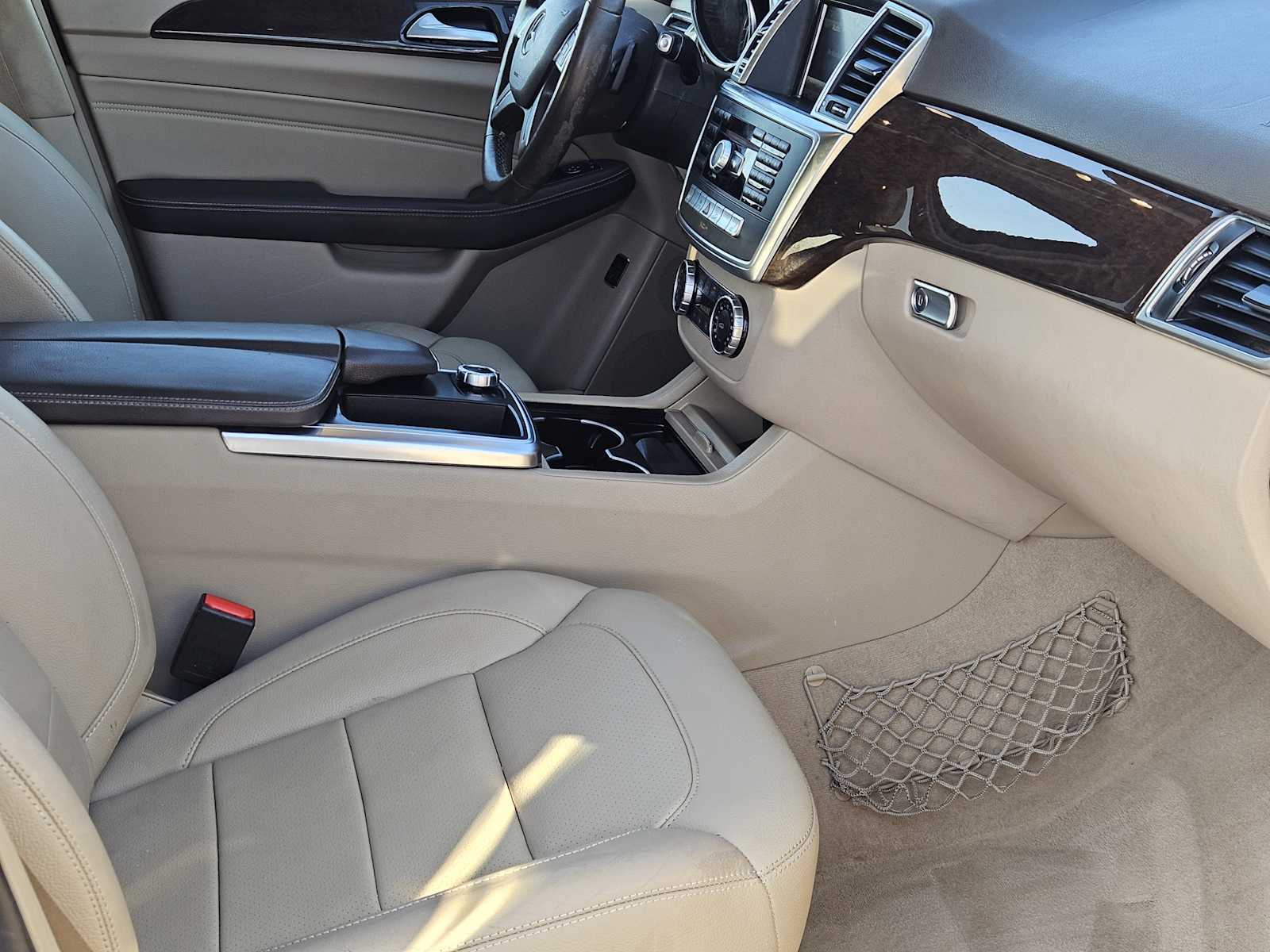 Thumbnail: 2014 Mercedes-Benz M-Class - 14