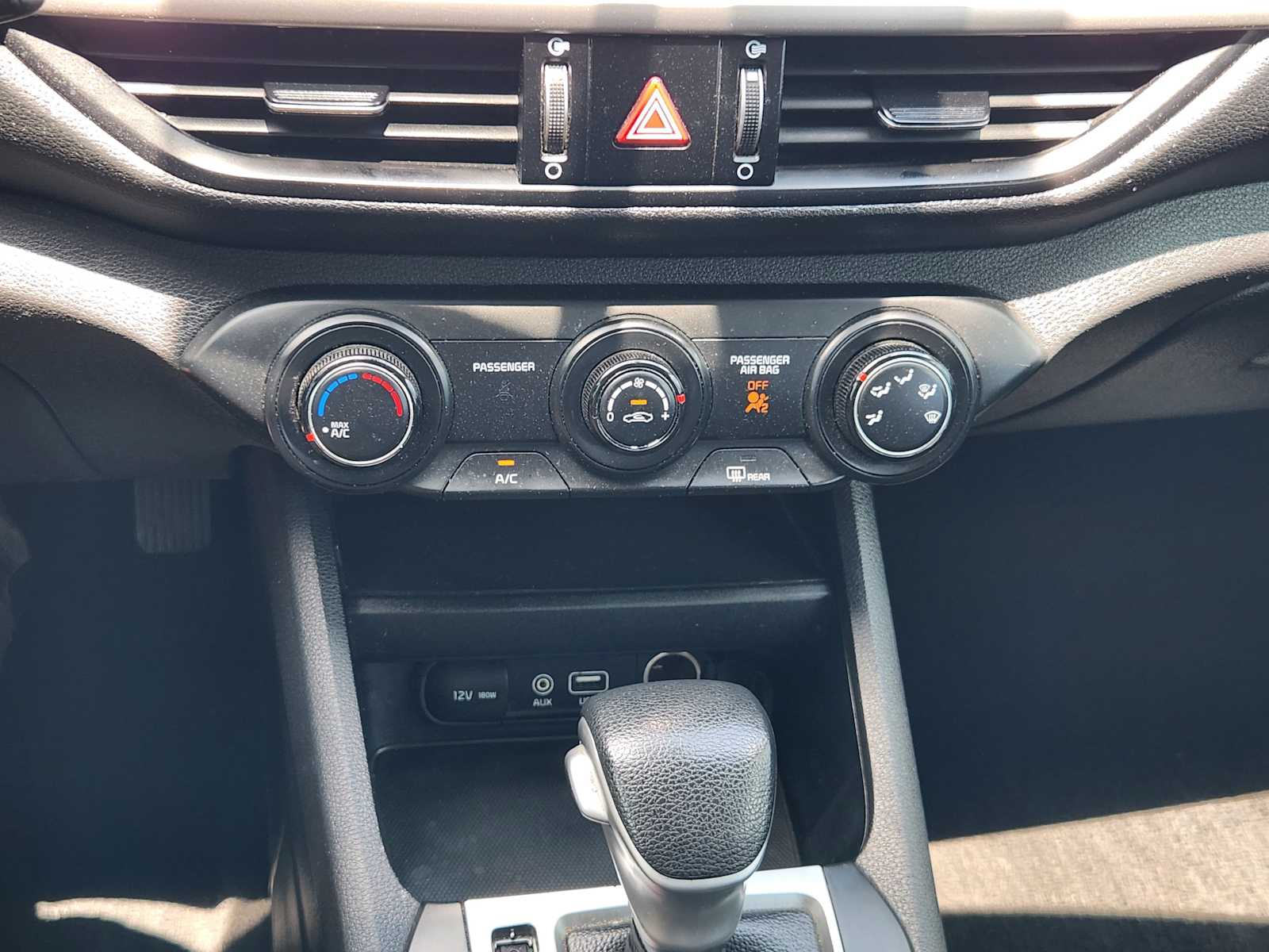 Thumbnail: 2021 Kia Forte - 17