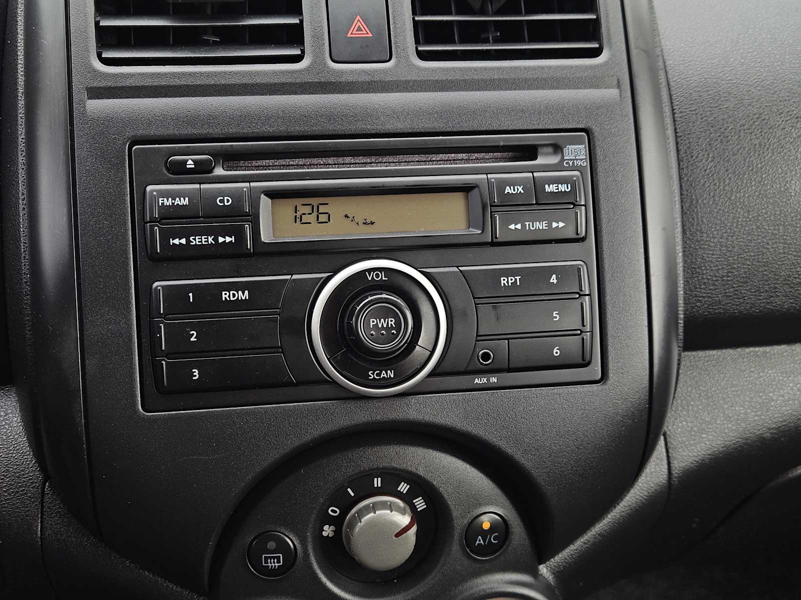 Thumbnail: 2012 Nissan Versa - 17