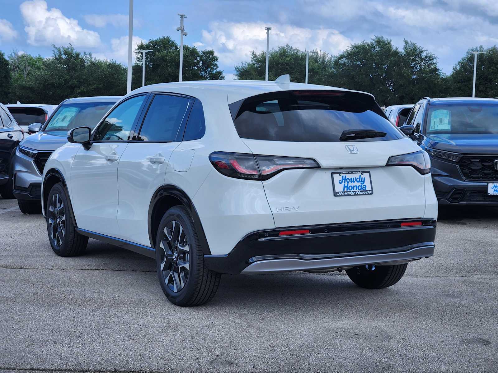 Thumbnail: 2027 Honda HR-V - 4
