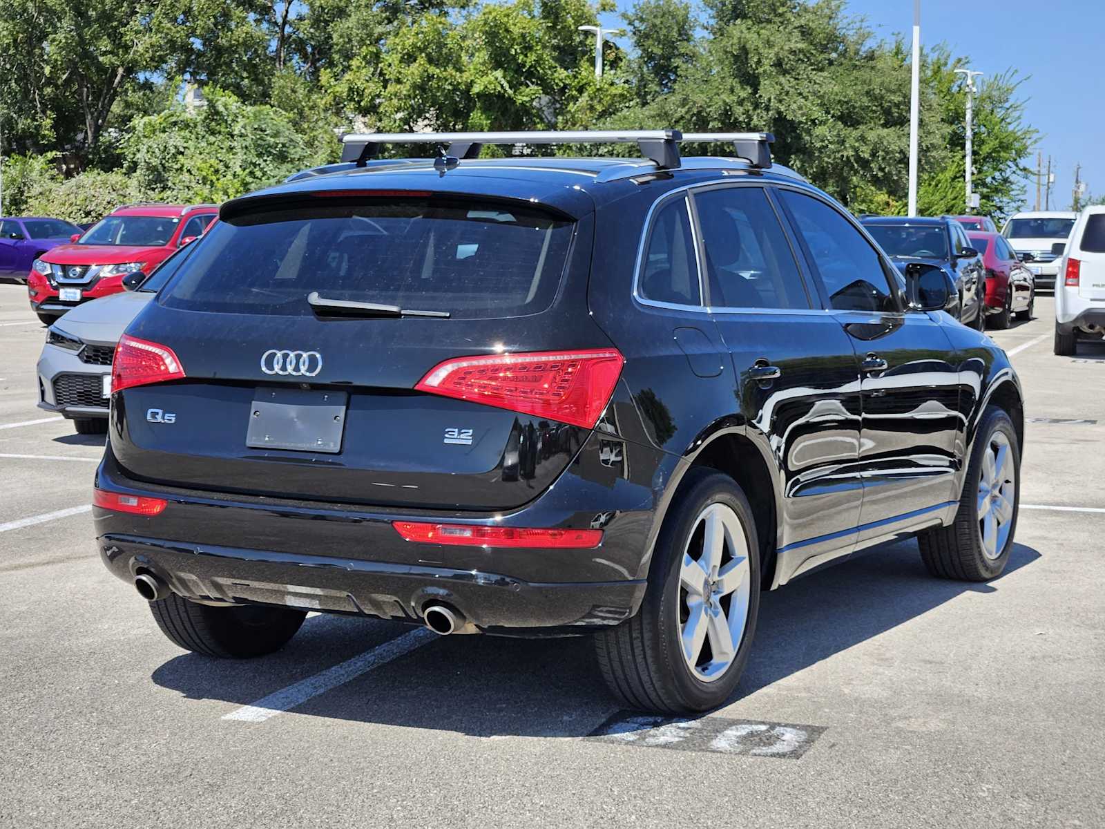 Thumbnail: 2010 Audi Q5 - 5