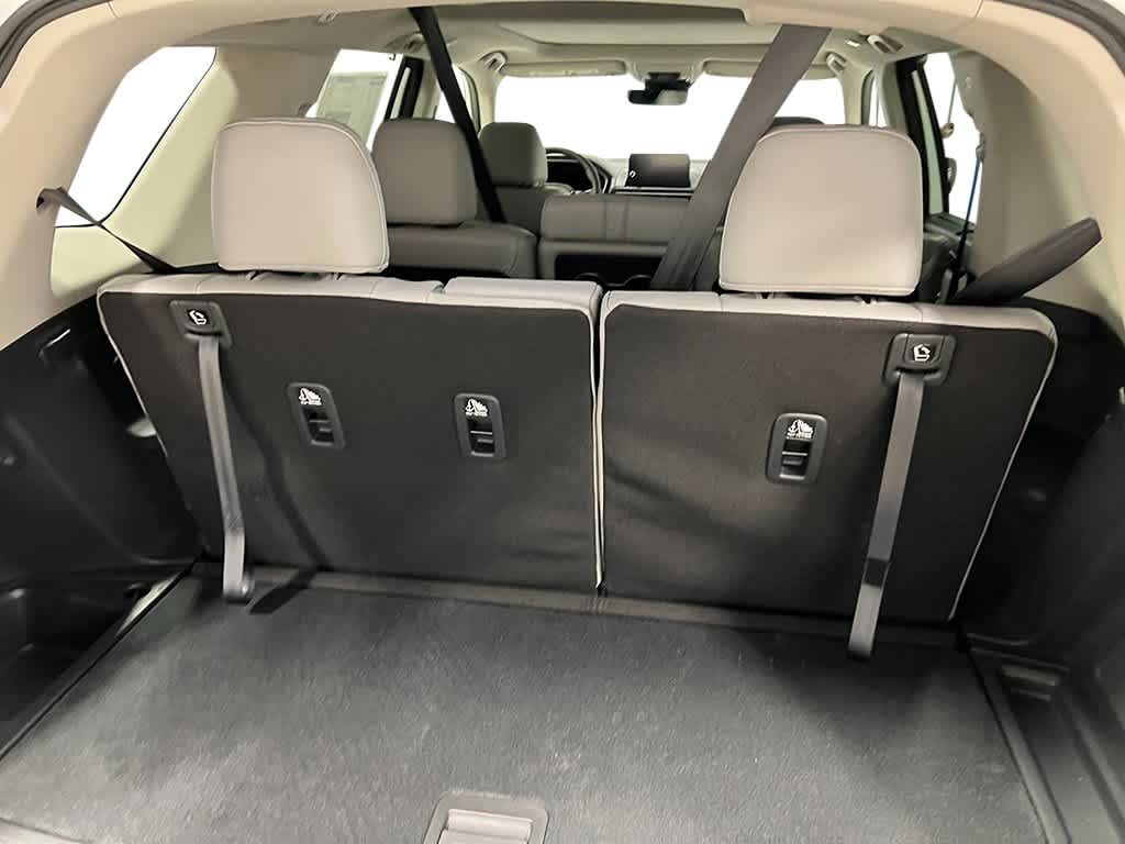 2025 Honda Pilot Touring 31