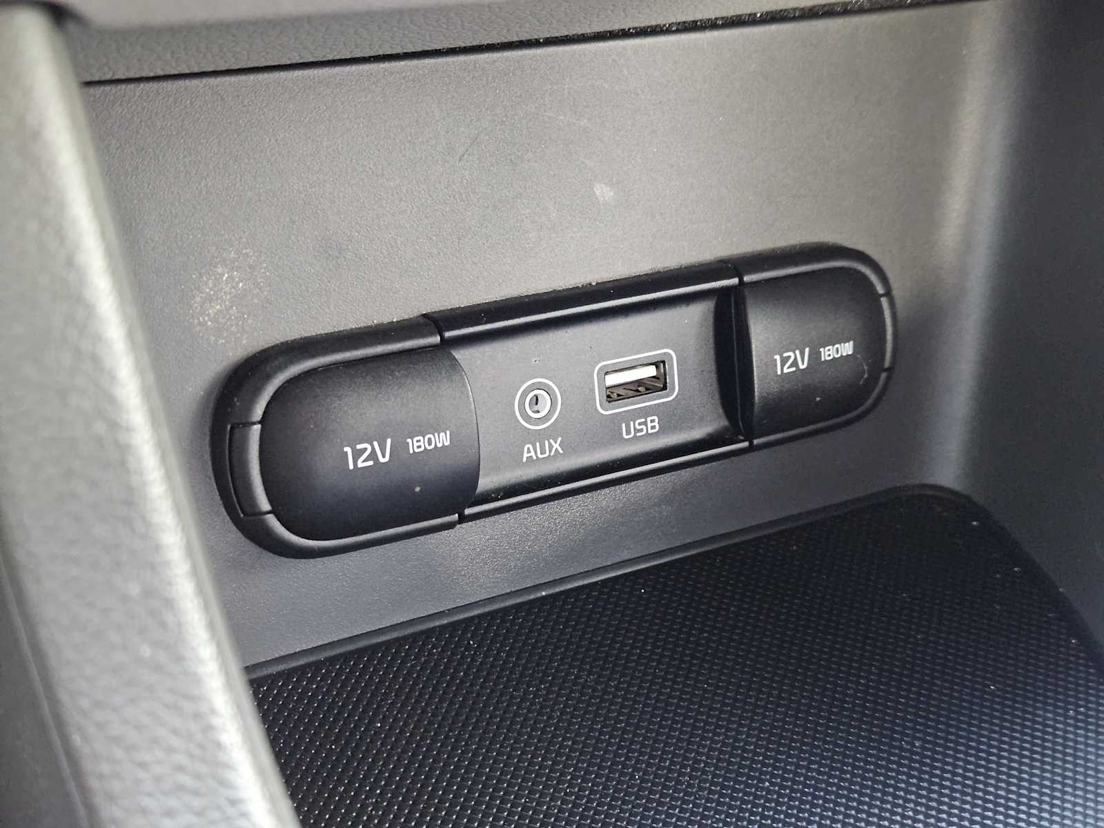 Thumbnail: 2019 Kia Sportage - 19