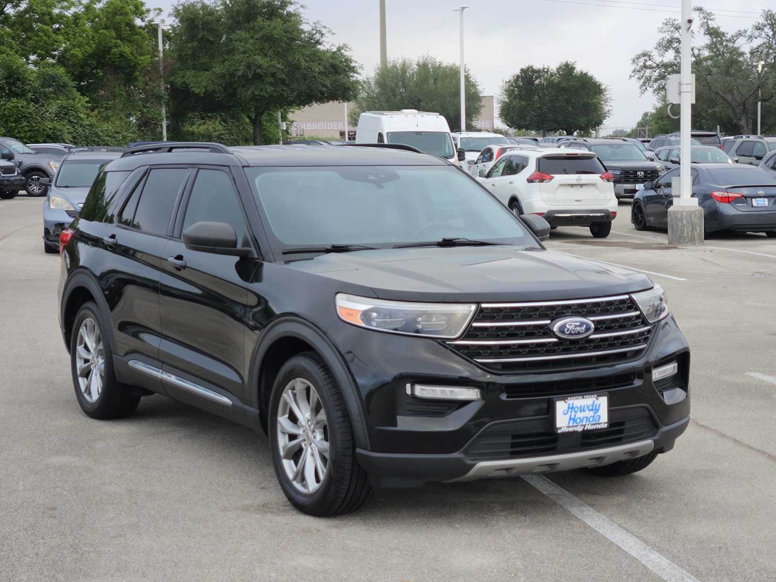 Thumbnail: 2020 Ford Explorer - 3