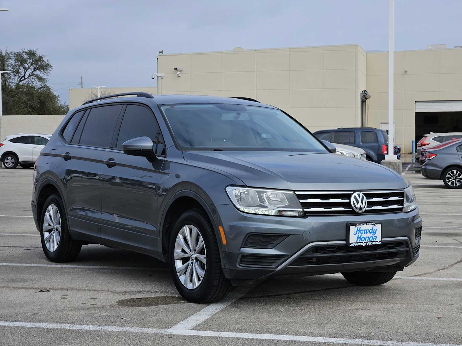 Thumbnail: 2018 Volkswagen Tiguan - 3