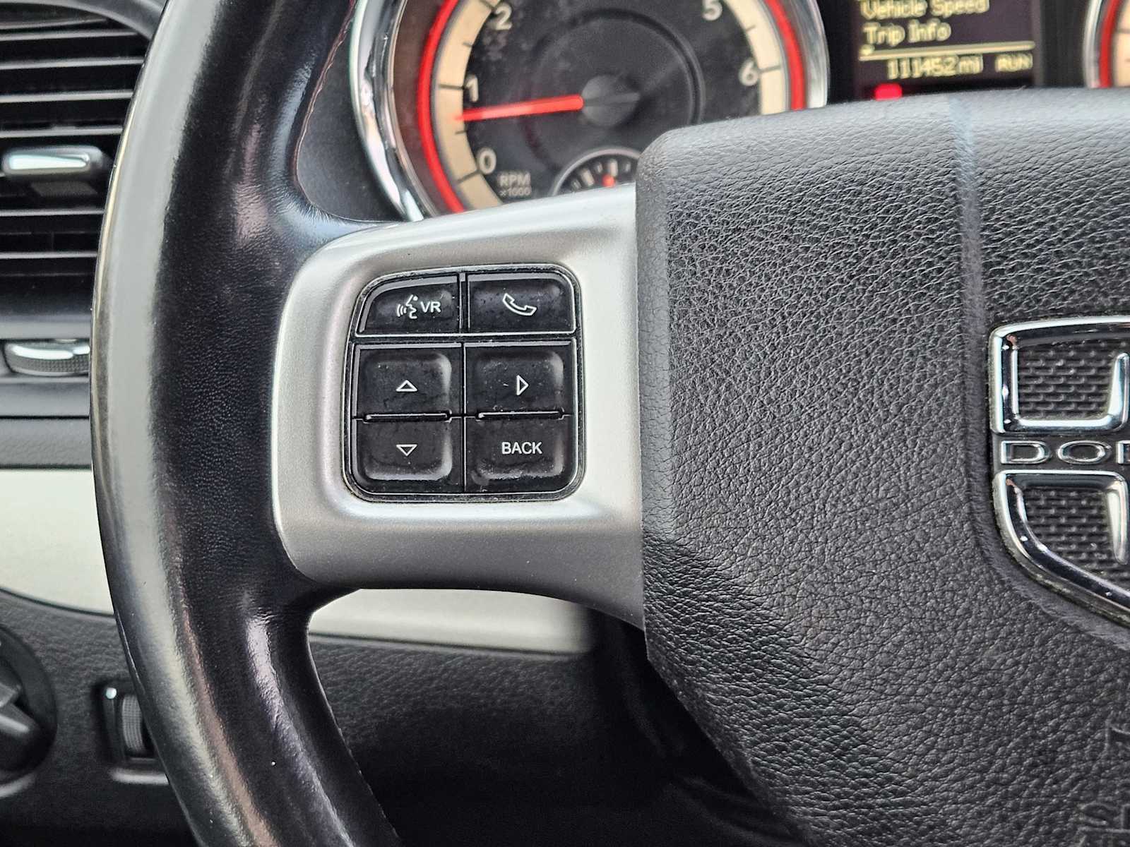 Thumbnail: 2018 Dodge Grand Caravan - 23