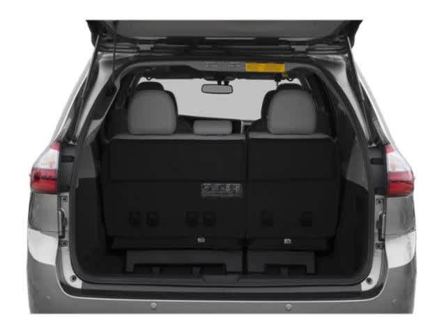Thumbnail: 2015 Toyota Sienna - 13