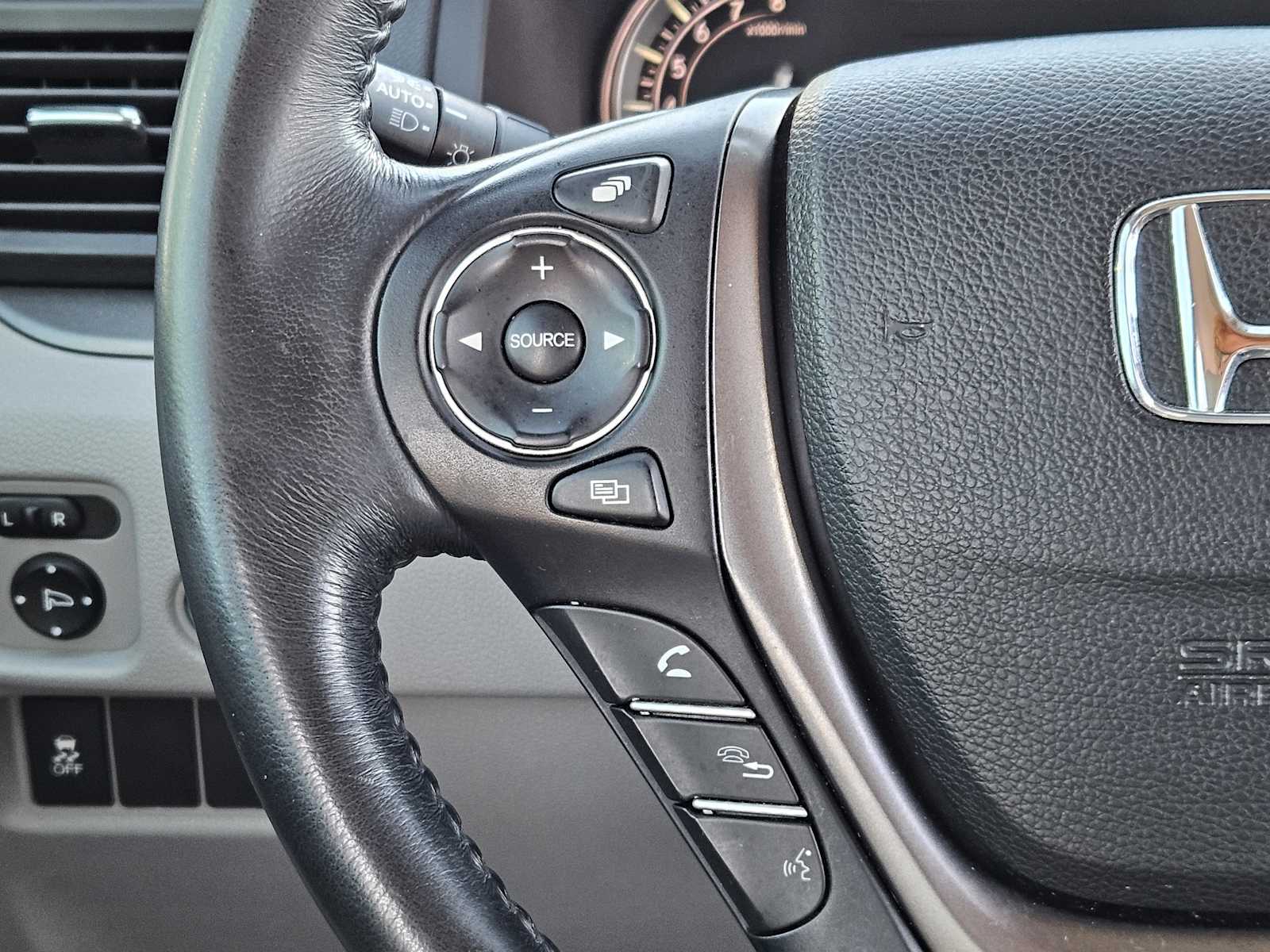 Thumbnail: 2018 Honda Pilot - 26